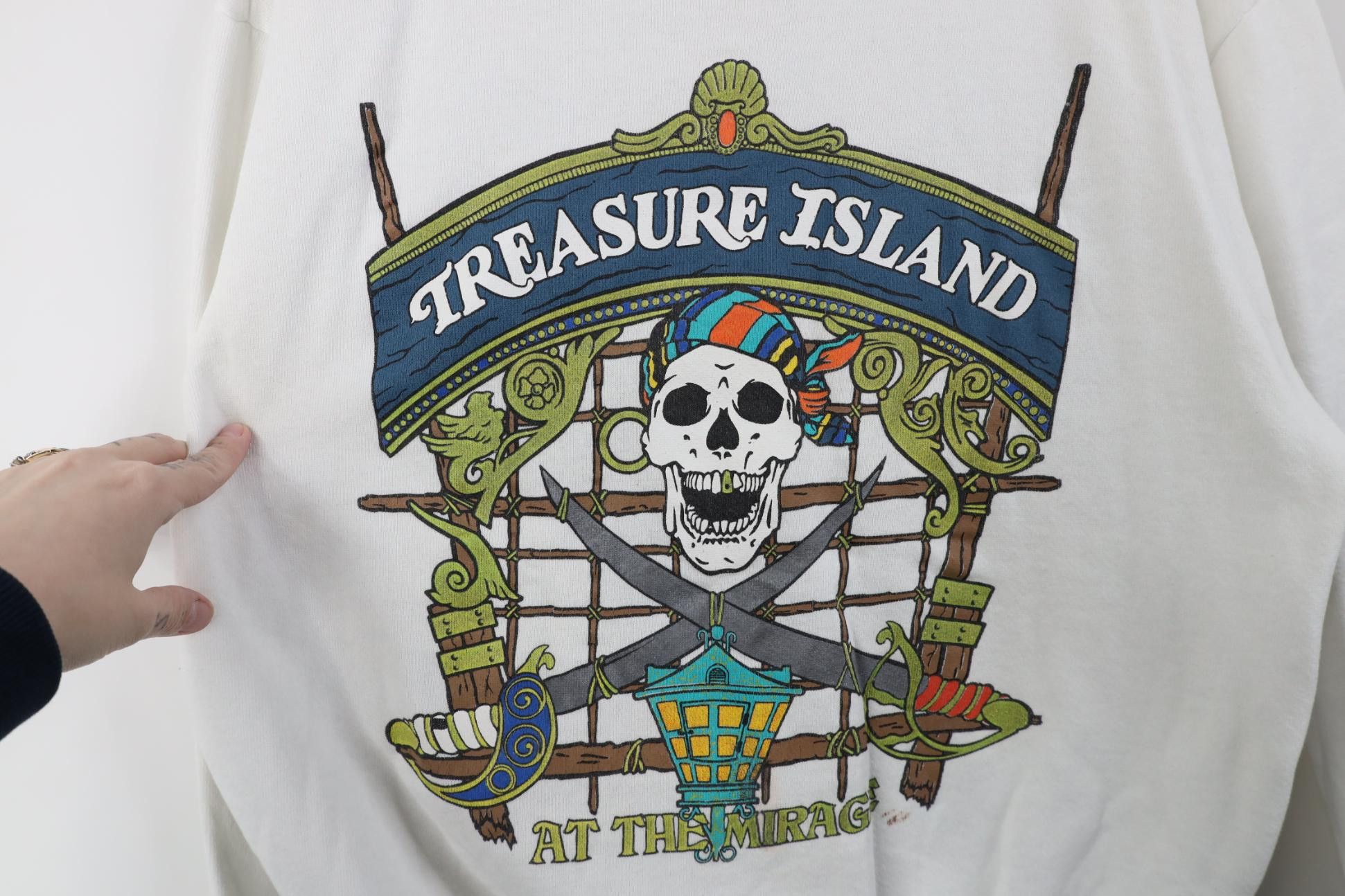 Vintage Vintage 90s Island at the Mirage Crewneck Sweatshirt Pirate Size US M / EU 48-50 / 2 - 4 Thumbnail