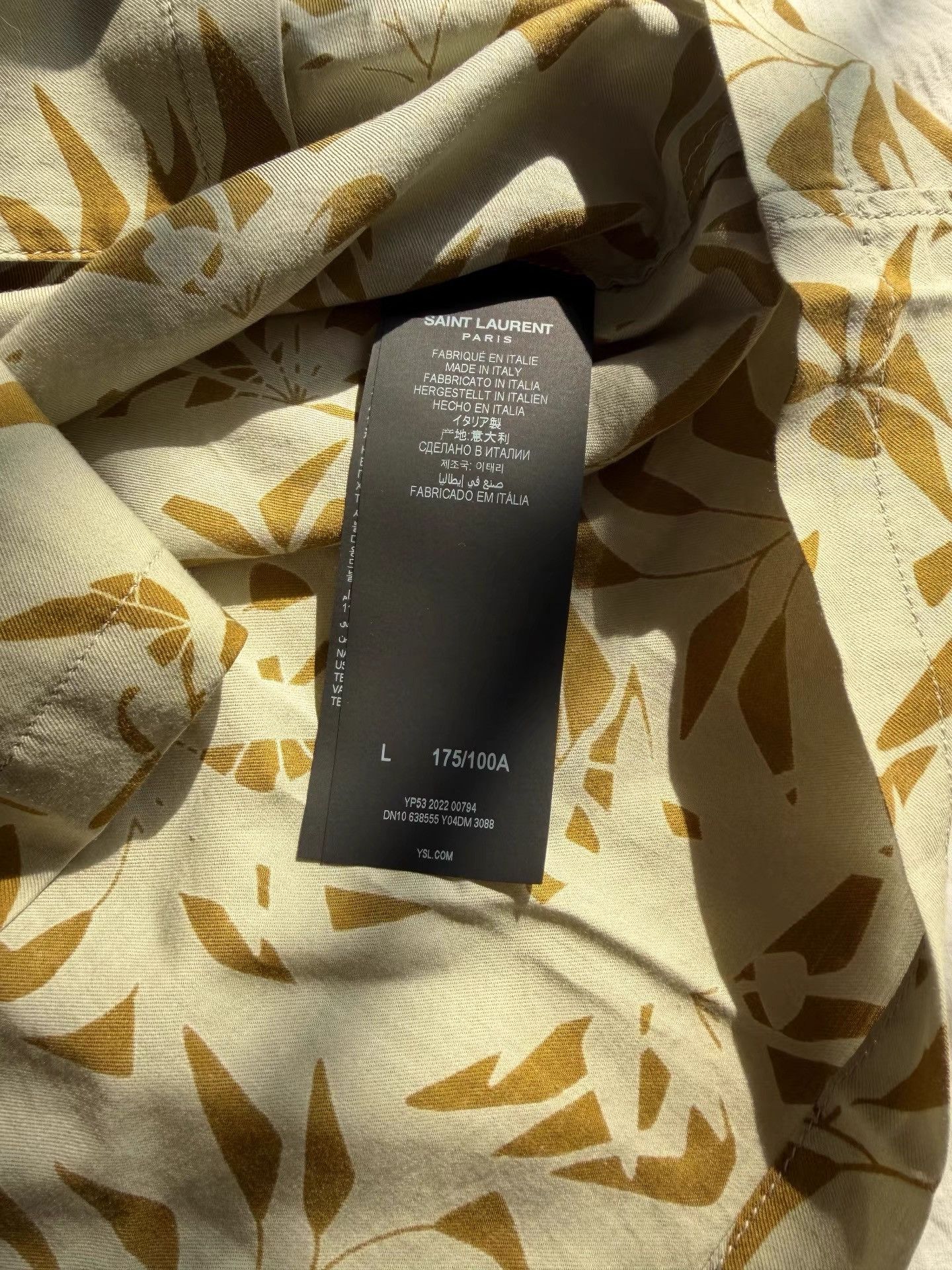 Saint Laurent Paris Saint Laurent island resort style short-sleeve shirt K33 Size US L / EU 52-54 / 3 - 8 Thumbnail