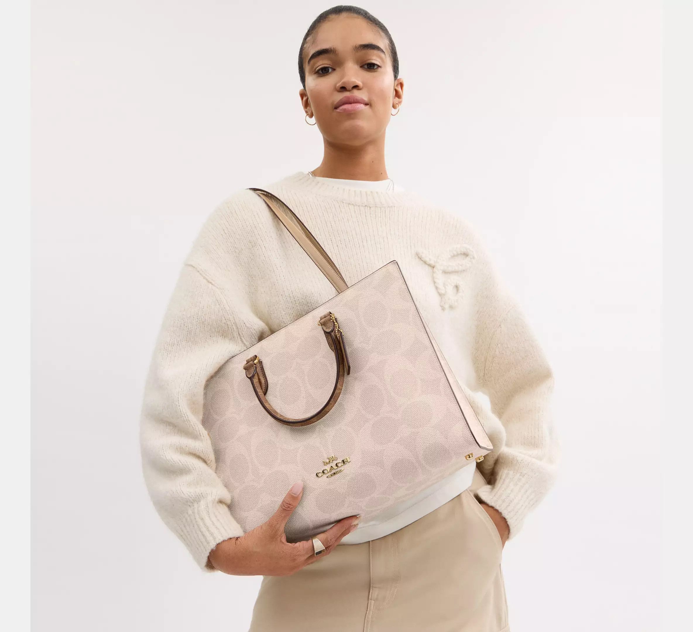 Coach Maggie Tote Bag In Blocked Signature Canvas CY677 Size ONE SIZE - 6 Thumbnail