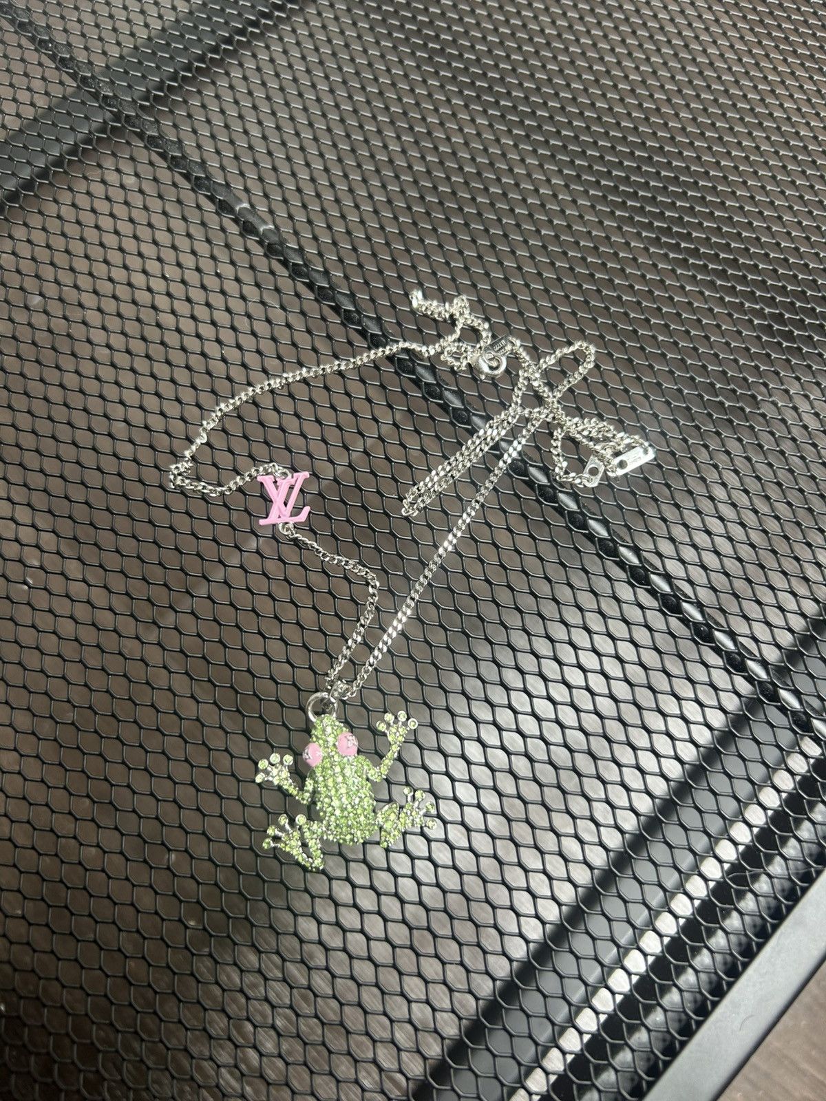 Louis Vuitton × Virgil Abloh LV Animals Frog Necklace VIRGIL ABLOH Size ONE SIZE - 1 Thumbnail