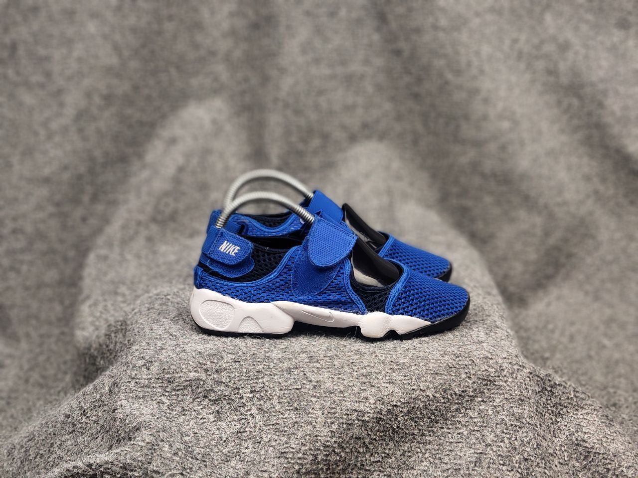 Nike Vintage Nike Air Rift Ninja Swoosh Sneakers Sandals Shoes Size US 7.5 / IT 37.5 - 2 Thumbnail