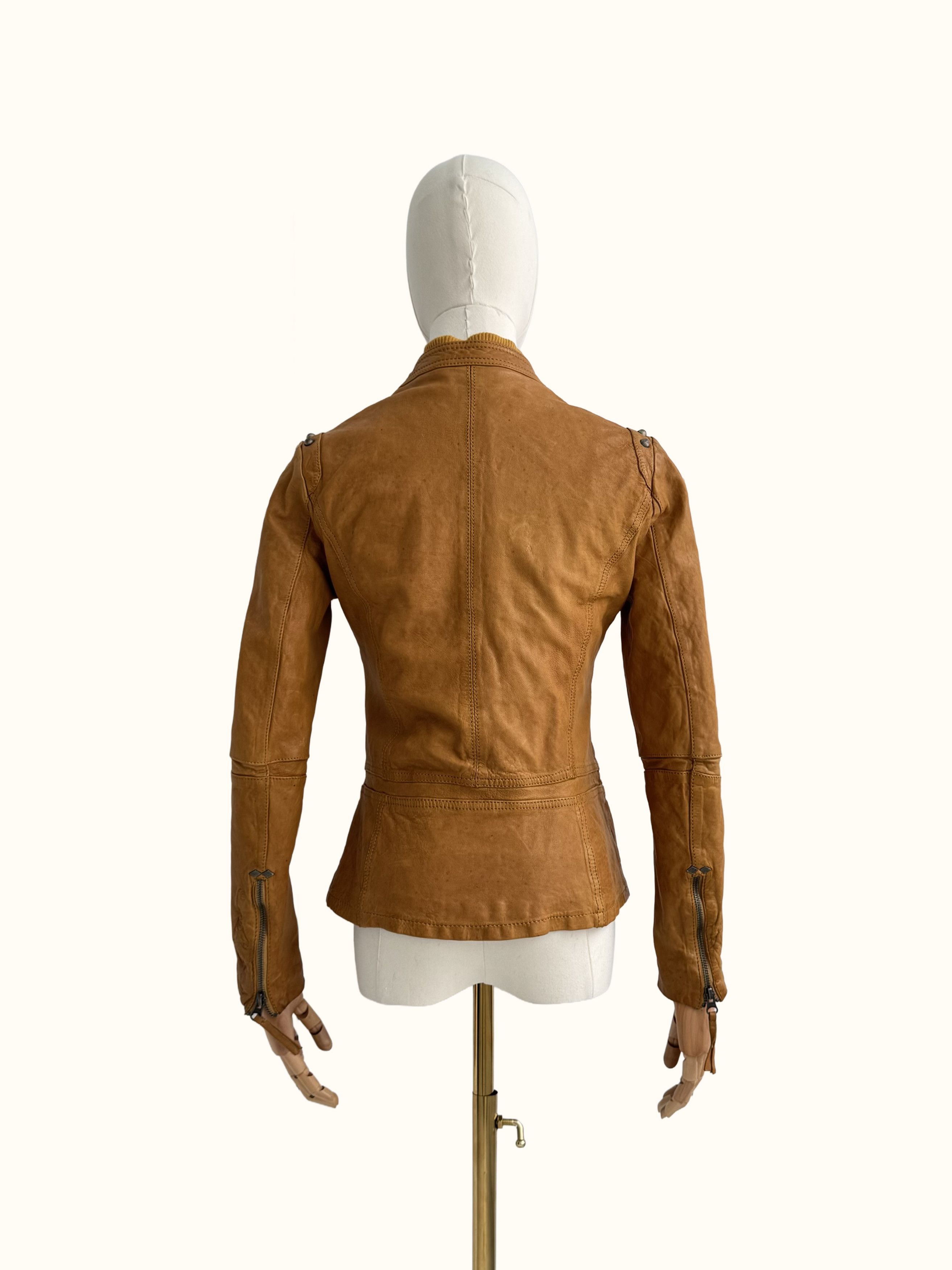 True Religion True Religion Vintage Leather Jacket (B550) Size S / US 4 / IT 40 - 4 Thumbnail