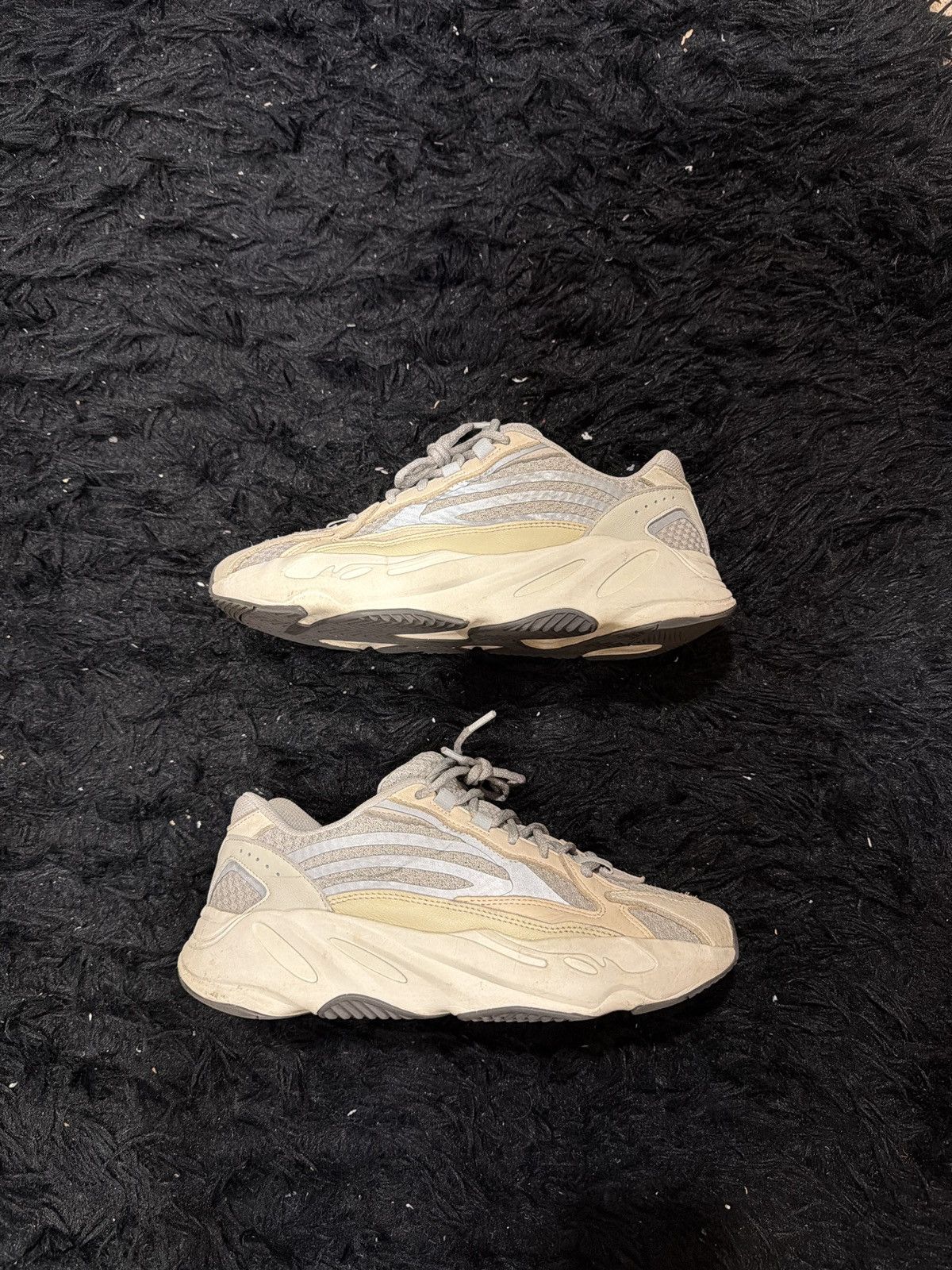 Yeezy Adidas Yeezy Boost 700 V2 Static Size US 8 / EU 41 - 1 Thumbnail