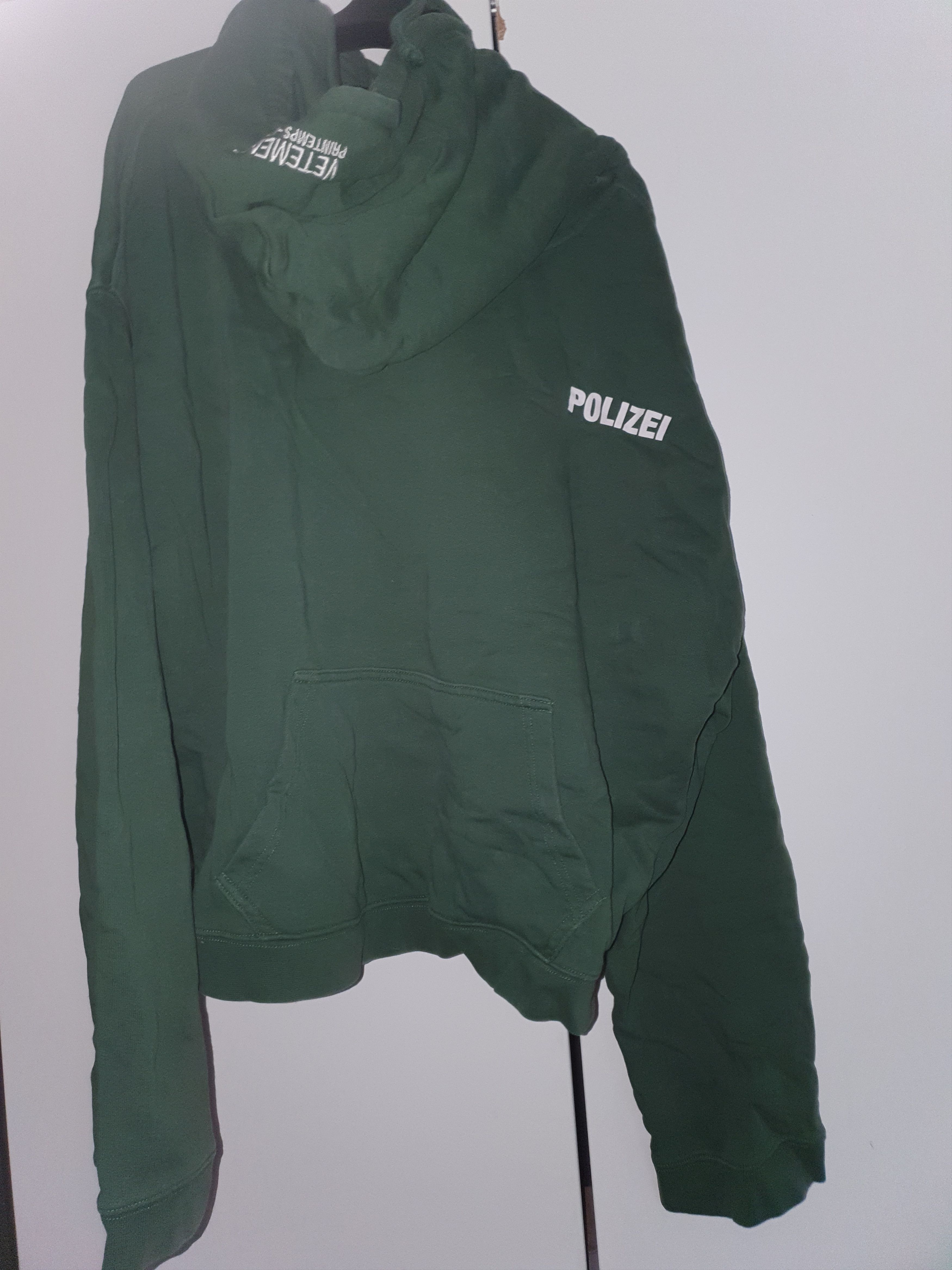 Vetements Vetements polizei reversible hoodie Size US L / EU 52-54 / 3 - 2 Thumbnail