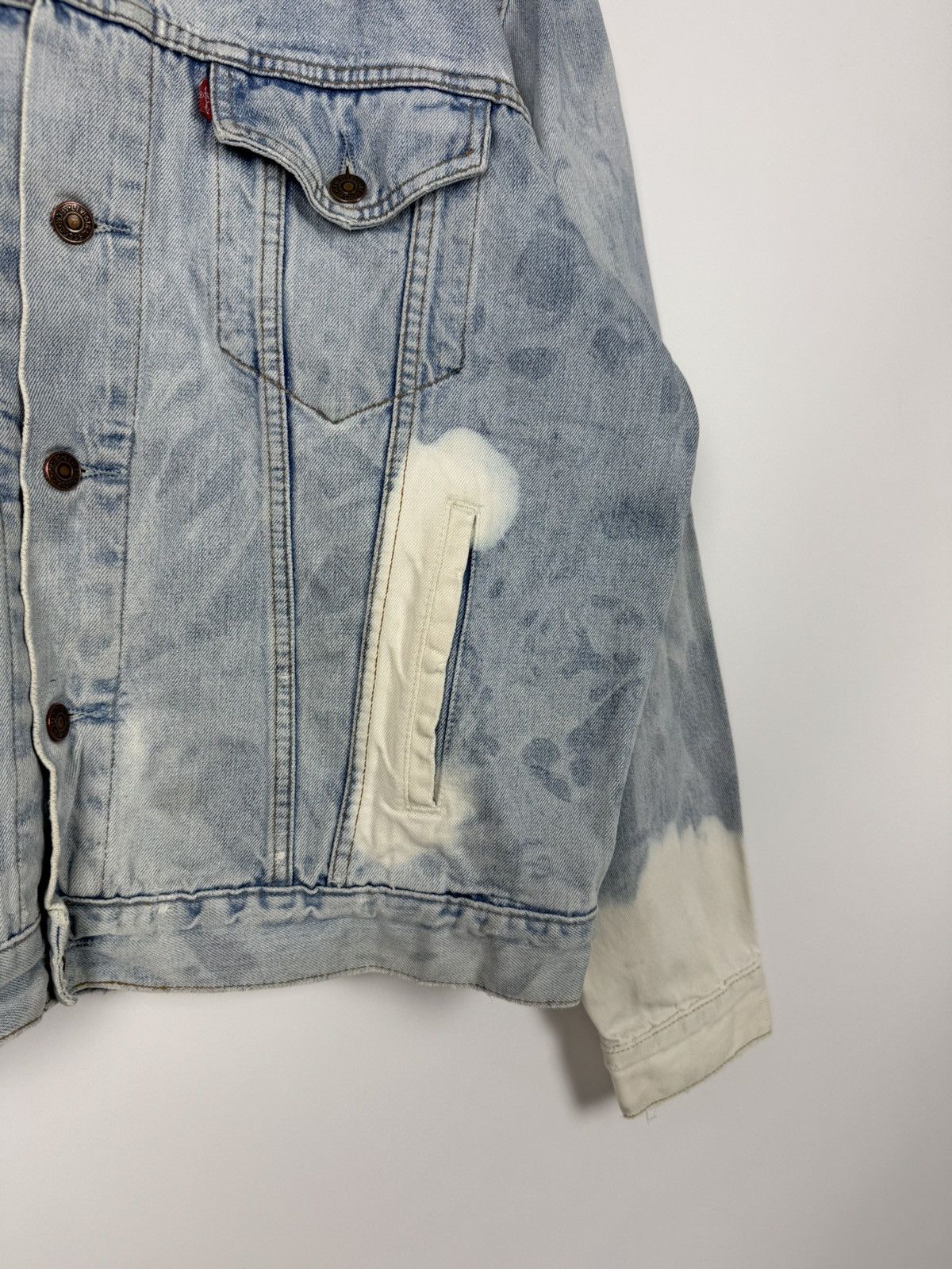 Levi's Vintage Distressed Levi’s Washed Denim Custom Made Jacket Size US XL / EU 56 / 4 - 11 Thumbnail