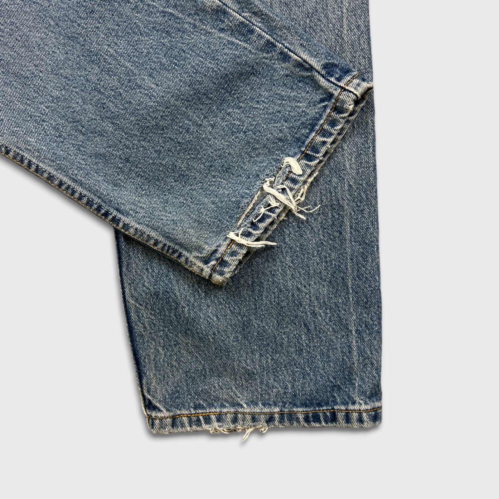 Levi's × Levi's Vintage Clothing × Vintage Vintage Levi's 505 Jeans 36x30 Irregular Straight 90s Denim Size US 36 / EU 52 - 8 Thumbnail