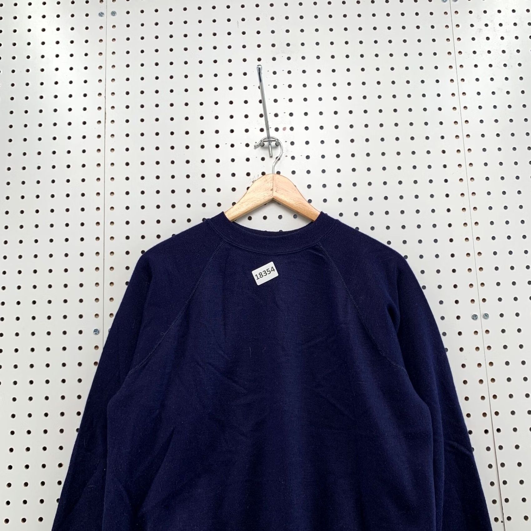 Vintage VINTAGE Sports Action Sweatshirt Adult L Navy Blue Crew Neck 60s 70s Mens Size US L / EU 52-54 / 3 - 3 Thumbnail