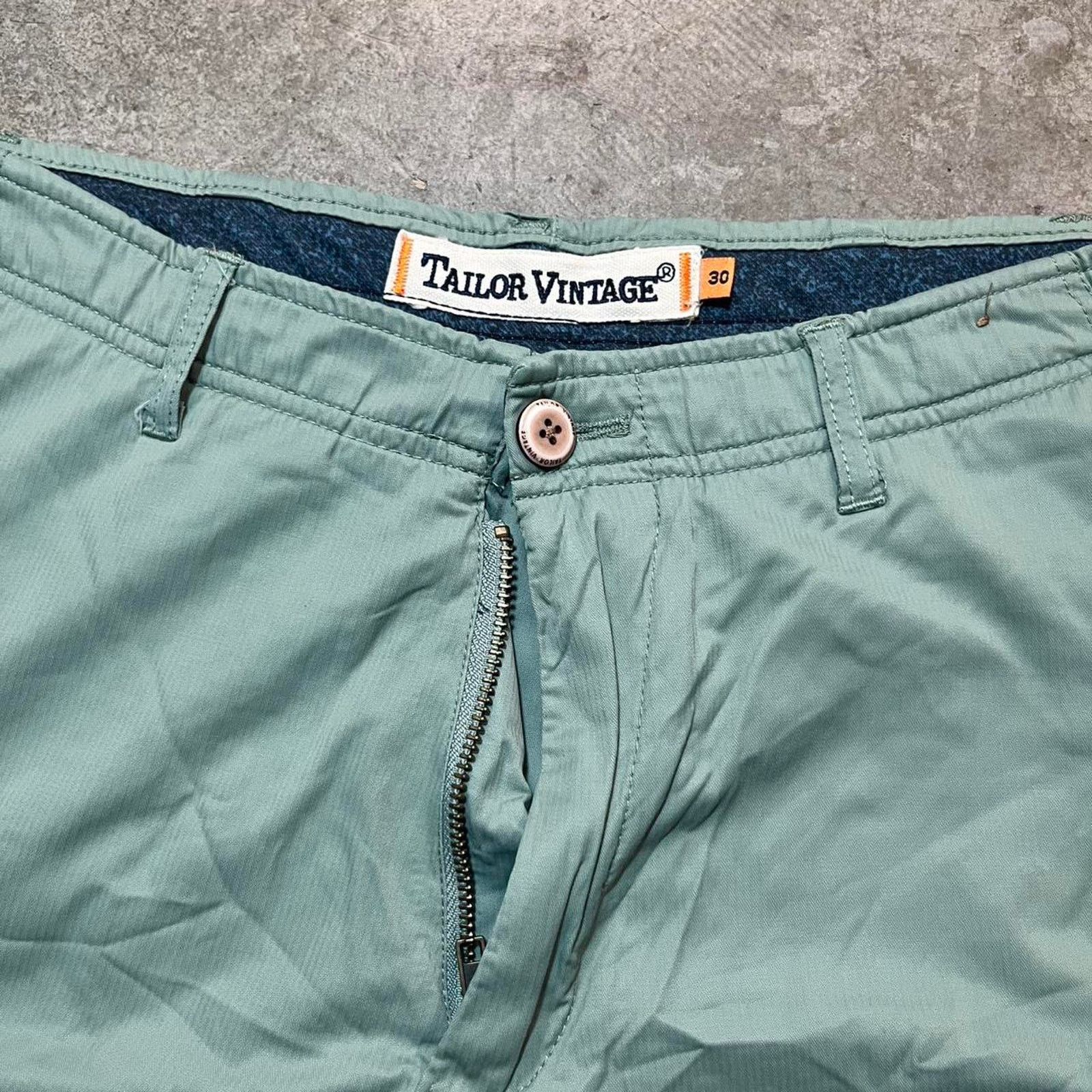 Other Slim Fit Stretch Waist Tailer Vintage Green Chino Shorts Size US 30 / EU 46 - 2 Thumbnail