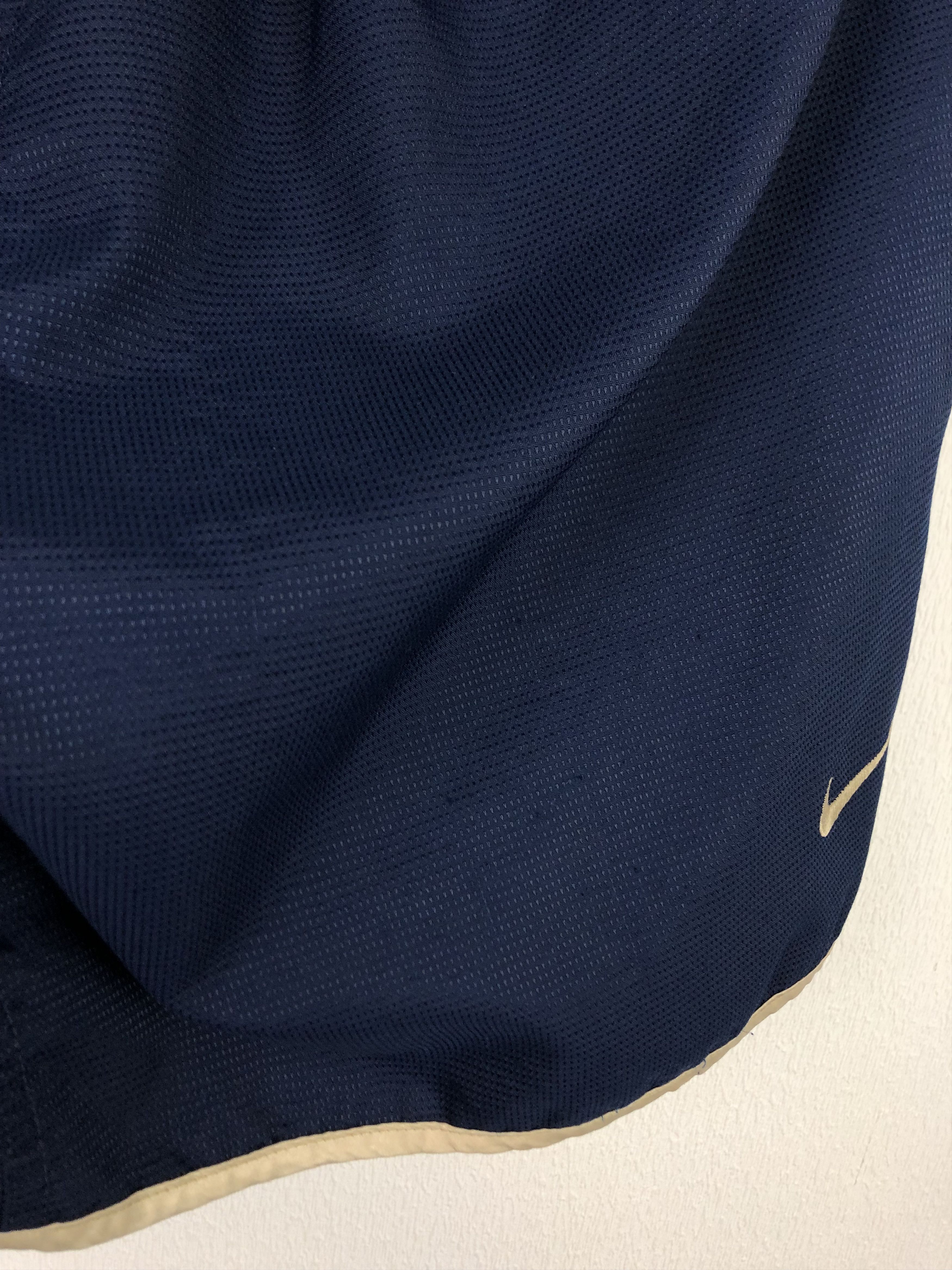 Nike Vintage Nike FC Barcelona Football Shorts Soccer Track L Size US 34 / EU 50 - 7 Thumbnail