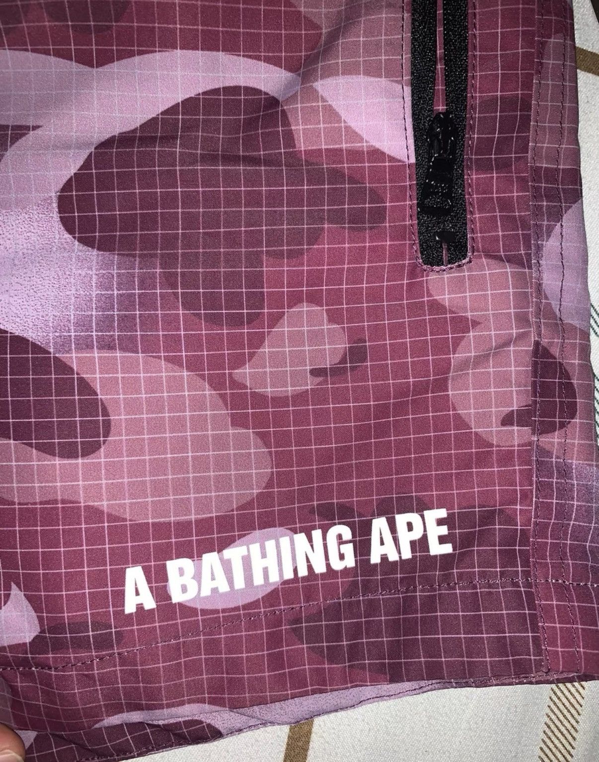 Bape BAPE OG Nigo era silky fabric beach shorts Size US 32 / EU 48 - 2 Thumbnail