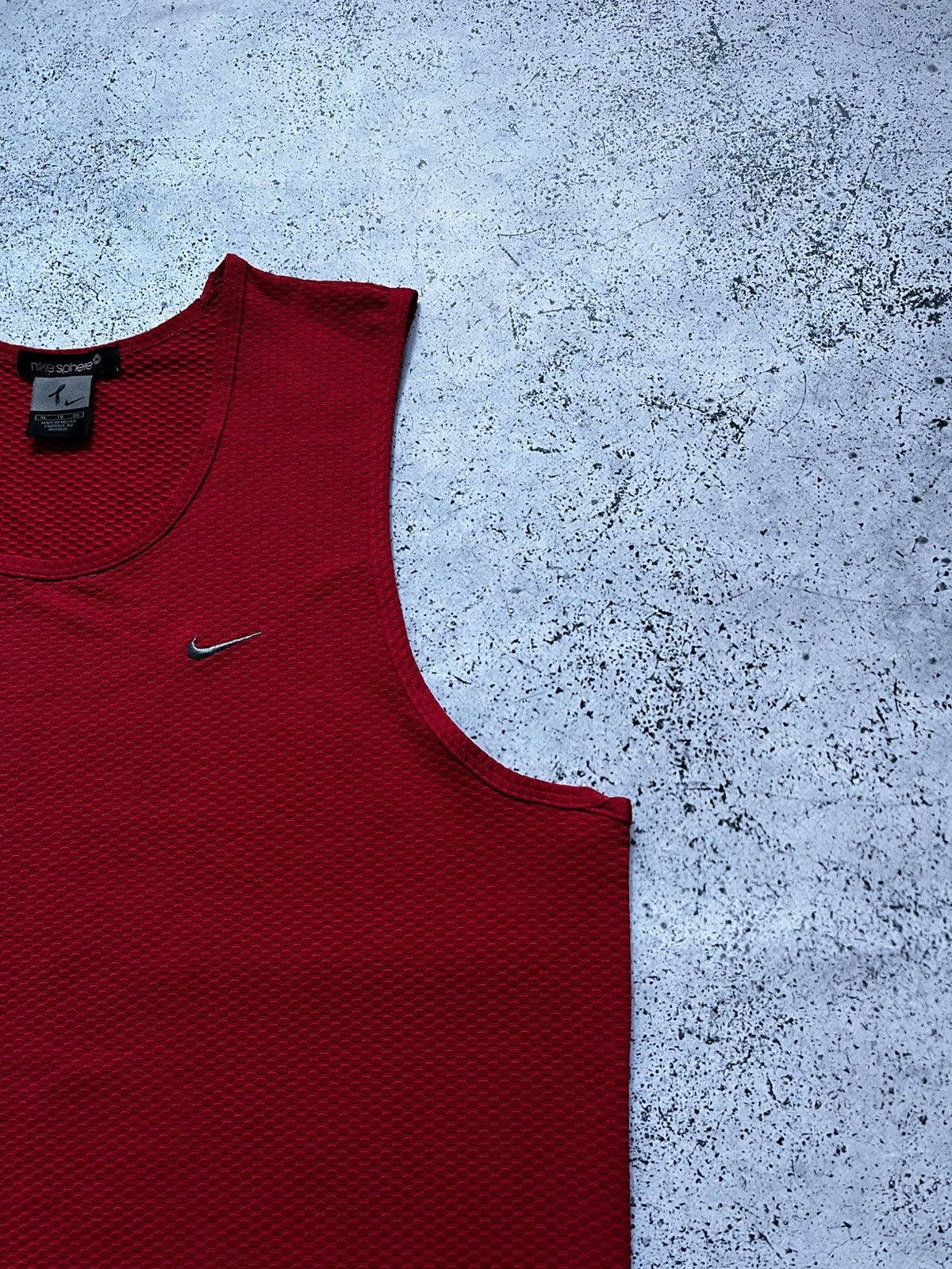 Nike × Vintage Vintage Nike Sphere Sleeveless Red Waffle Tank Top Y2K USA Size US XL / EU 56 / 4 - 5 Thumbnail