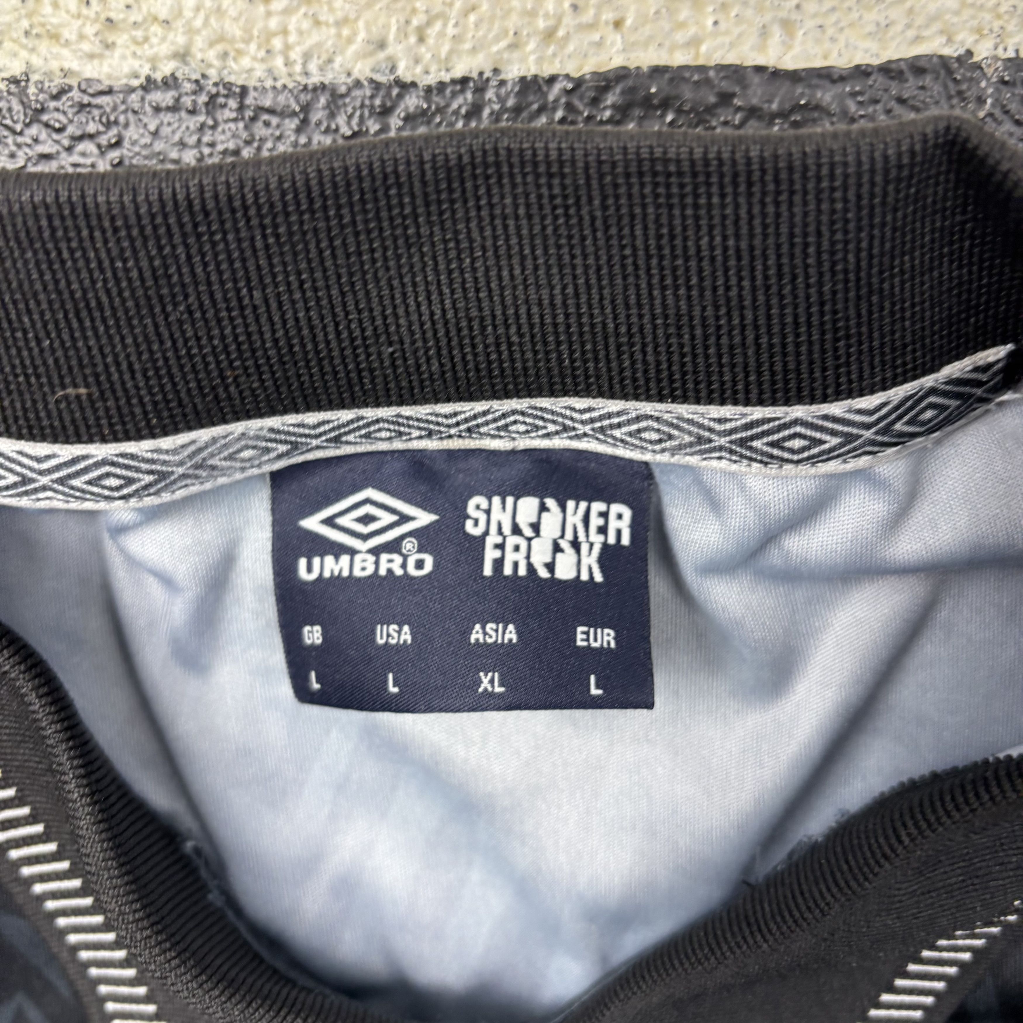 Umbro Umbro x Sneaker Freak Polo Size US L / EU 52-54 / 3 - 4 Thumbnail