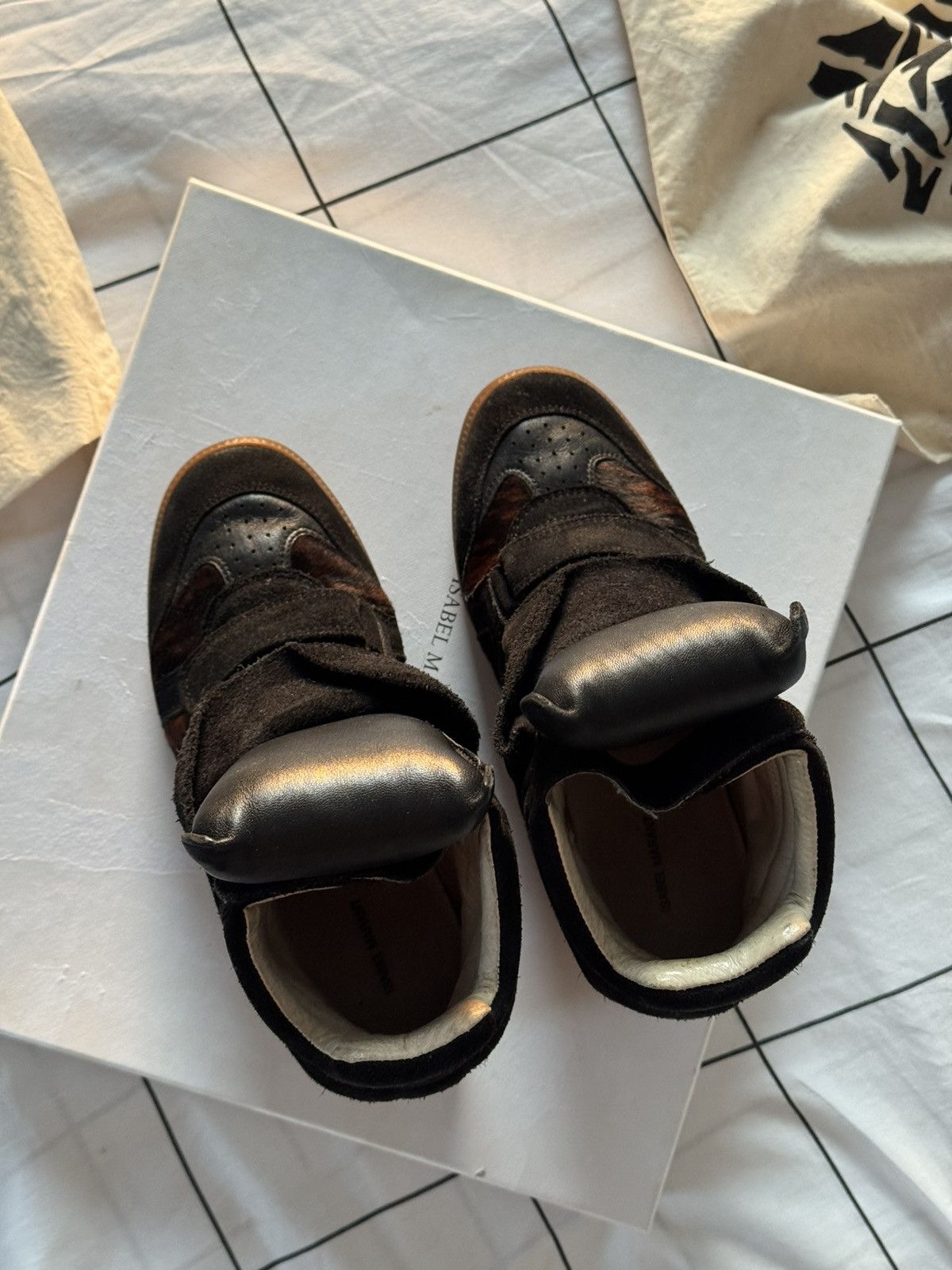 Isabel Marant Isabel Marant Bekett sneakers shoes Washed Black Suede Wedge Size US 7 / IT 37 - 4 Thumbnail