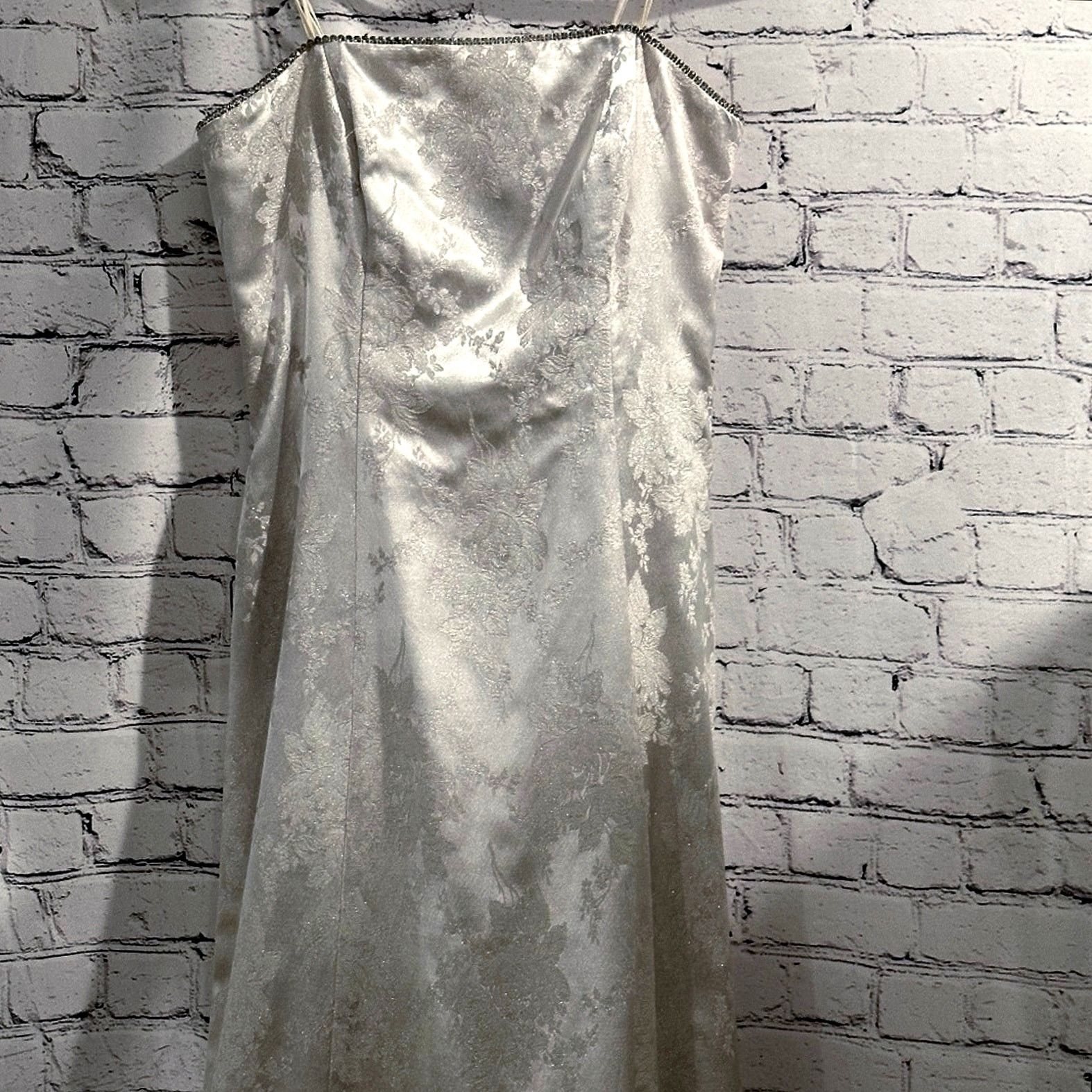 Other Jump Apparel Co Wendye Chaitin White Gown 9/10 Jr 8 Women’s Size M / US 6-8 / IT 42-44 - 9 Thumbnail