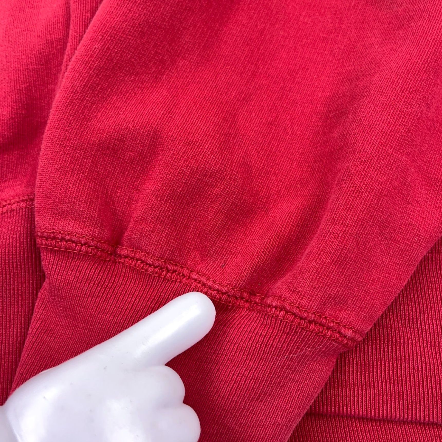 Tommy Hilfiger VINTAGE Tommy Hilfiger Sweatshirt Men XL Red Crewneck Knit Logo Embroidered 90s Retro Athletic Size US XL / EU 56 / 4 - 5 Thumbnail