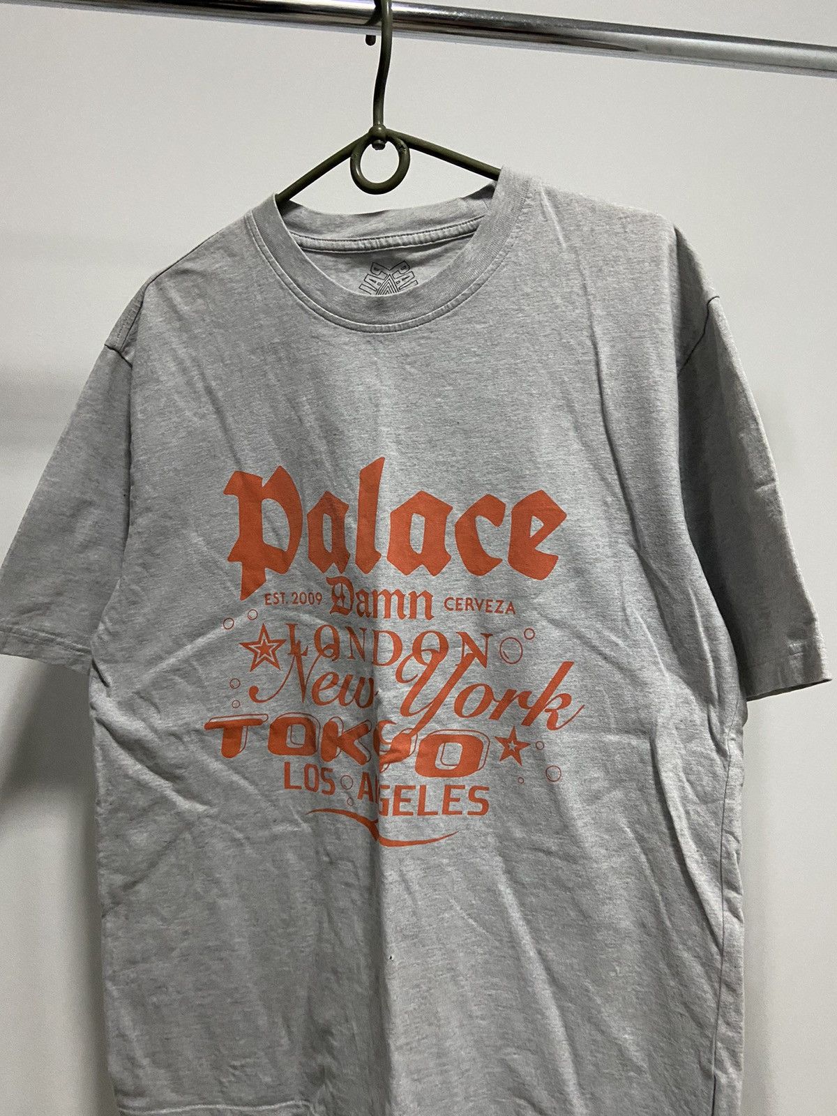 Palace × Vintage Palace damb t shirt Vintage big Logo Tokyo London New York Size US L / EU 52-54 / 3 - 2 Thumbnail