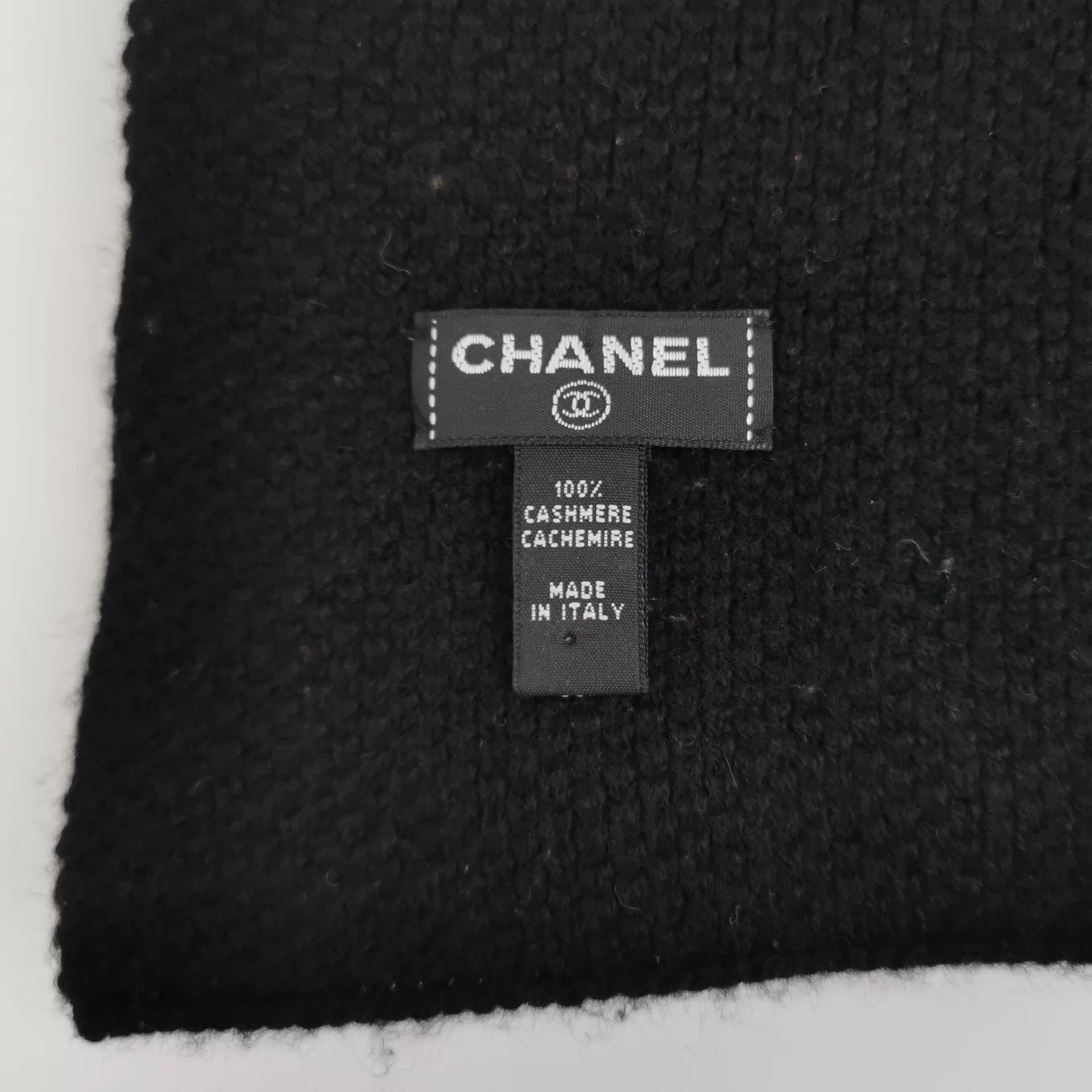 Chanel Chanel CC Logo Scarf Size ONE SIZE - 2 Thumbnail
