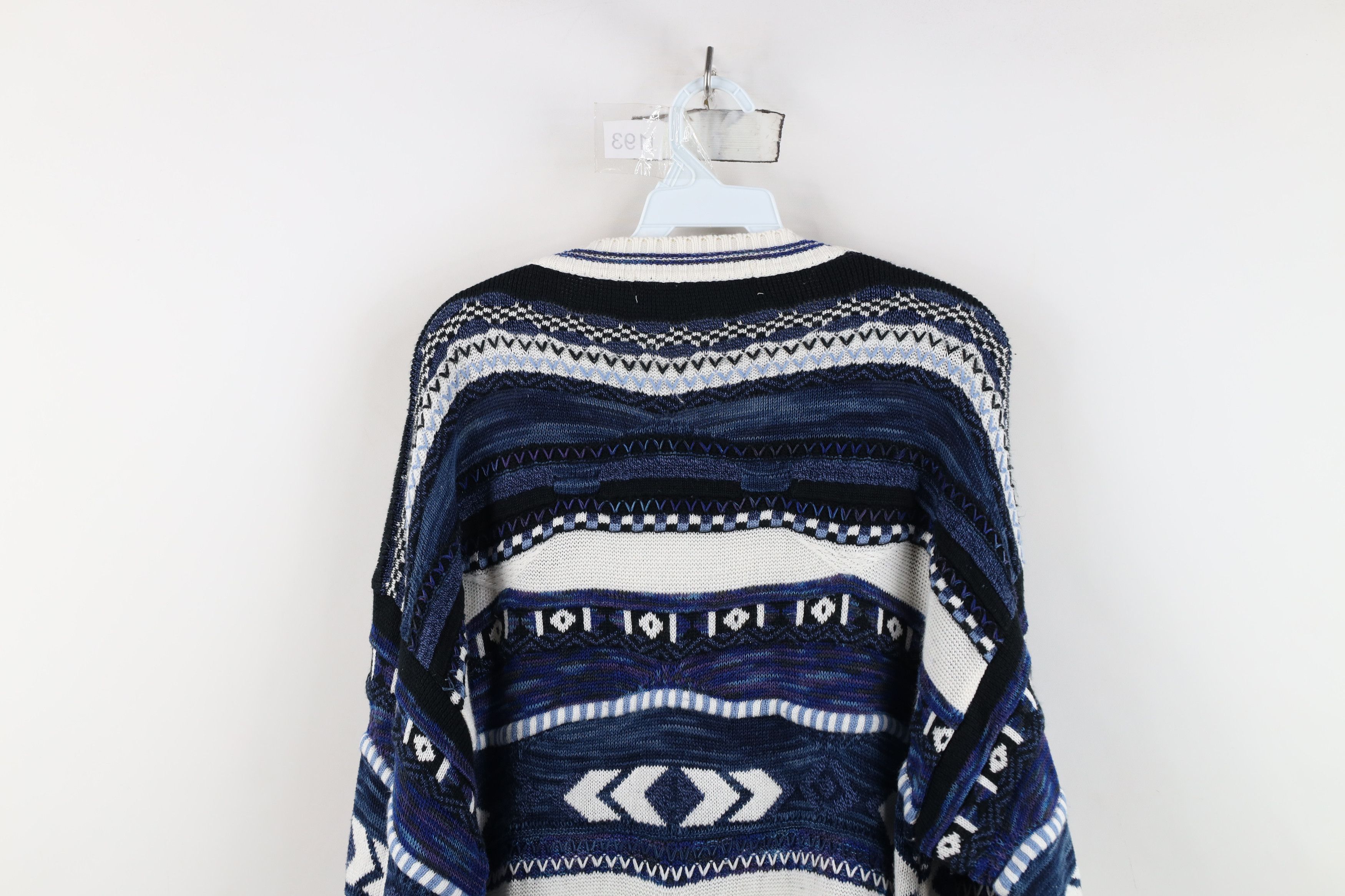 Vintage Vintage 90s Coogi Style Bassmaster Textured Knit Sweater USA Size US L / EU 52-54 / 3 - 9 Thumbnail
