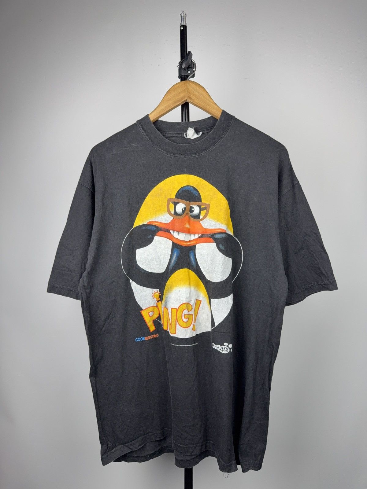 Vintage 90s Creature Comforts Aardman Ping Penguin 1992 Vintage Tee Size US XL / EU 56 / 4 - 1 Thumbnail