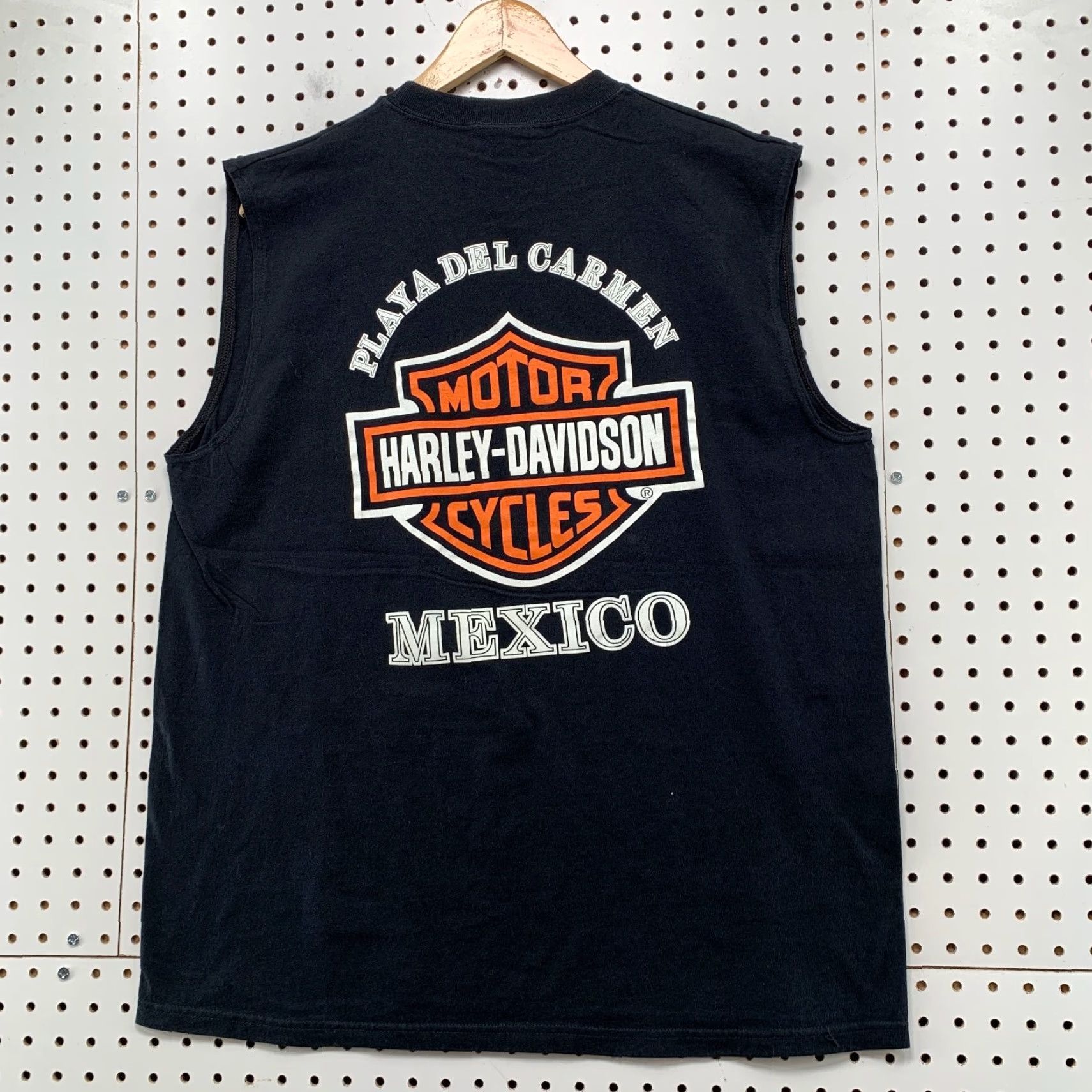 Harley Davidson VINTAGE Harley-Davidson Skull Flame T Shirt Mens XL Black United States Sleeveless 2000s Motorcycle Men XL Black Size US XL / EU 56 / 4 - 2 Thumbnail