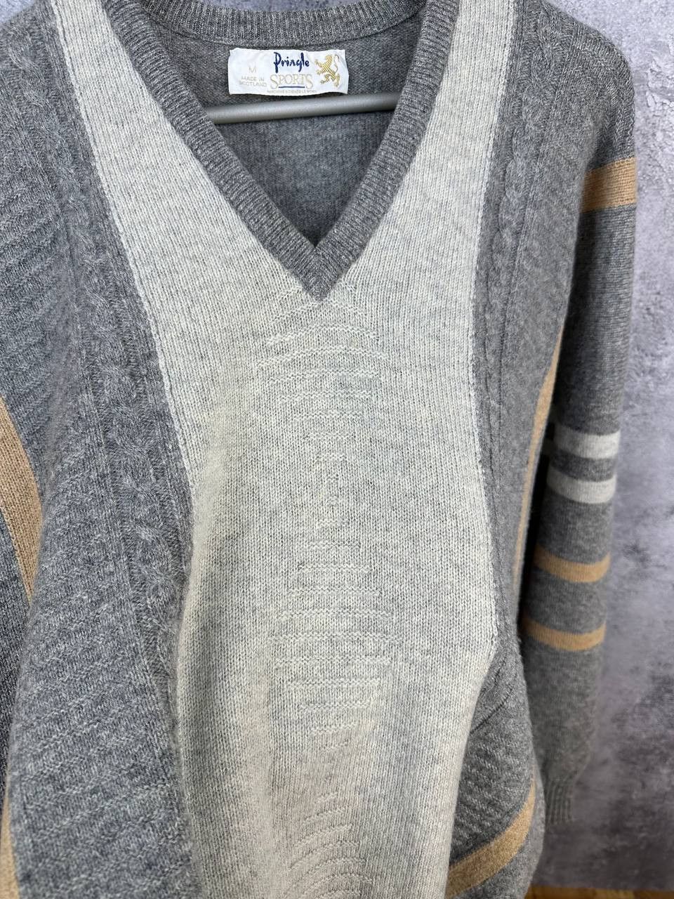 Pringle Of Scotland Pringle of Scotland Striped Scotland Wool V-Neck Sweater VTG Size US M / EU 48-50 / 2 - 10 Thumbnail