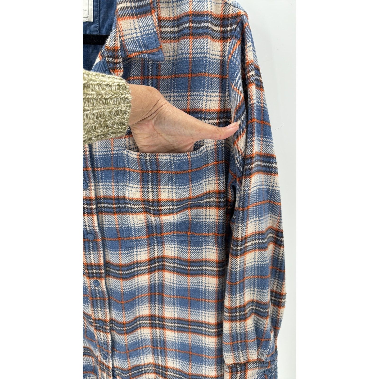 American Eagle Outfitters American Eagle Oversized Button-Up Shirt plaid size large Size L / US 10 / IT 46 - 4 Thumbnail