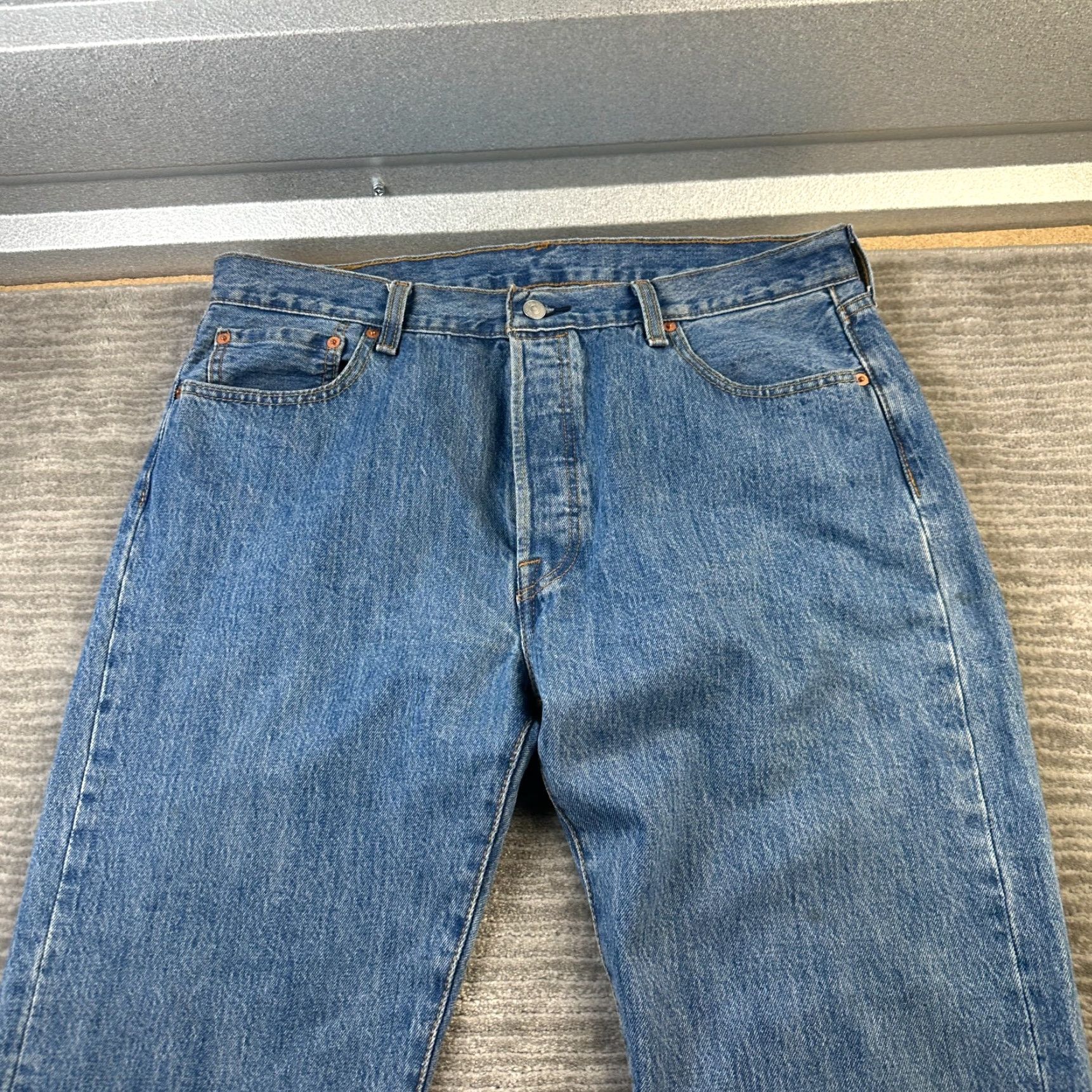 Levi's VINTAGE Levis 501 Jeans Mens 36x32 Blue Denim Pants Button Fly 90s Regular Mens Size US 36 / EU 52 - 3 Thumbnail
