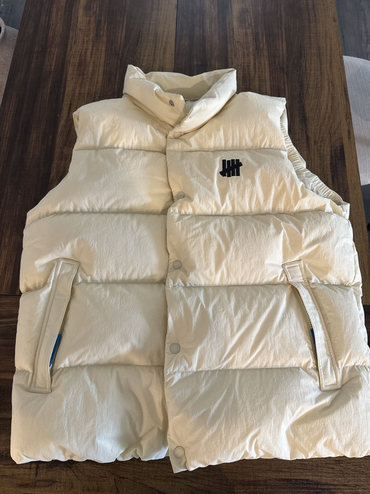 Undefeated UNDEFEATED - FALL 2022 - DROP 5 Icon Down Vest Size US XL / EU 56 / 4 - 1 Thumbnail