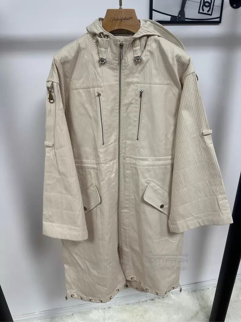 Hermes Hermes White Striped Long Coat Size XXS / US 00 / IT 34 - 1 Thumbnail