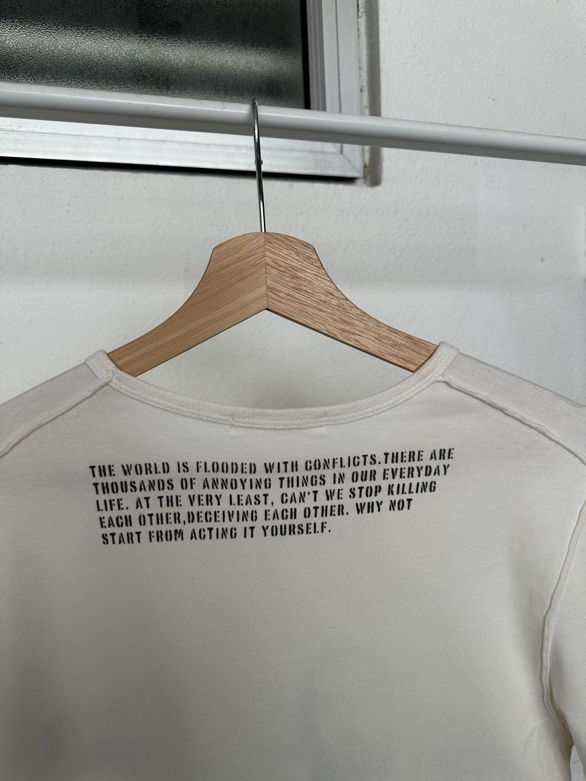 Japanese Brand SS2010 Buona Giornata '' Stop war '' tee Size US S / EU 44-46 / 1 - 10 Thumbnail