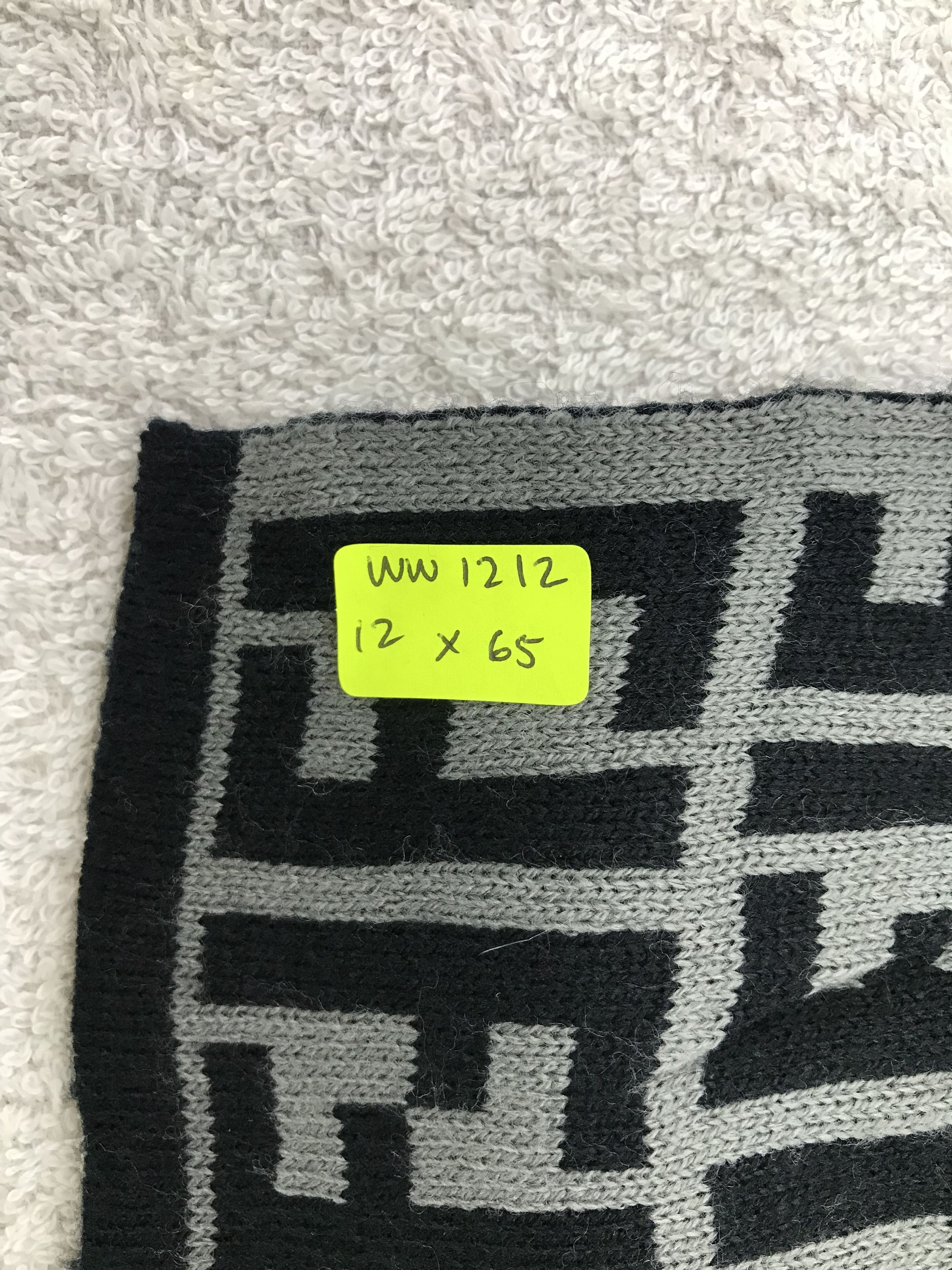 Vintage Fendi Scarf / Muffler / Neckwear Size ONE SIZE - 4 Thumbnail