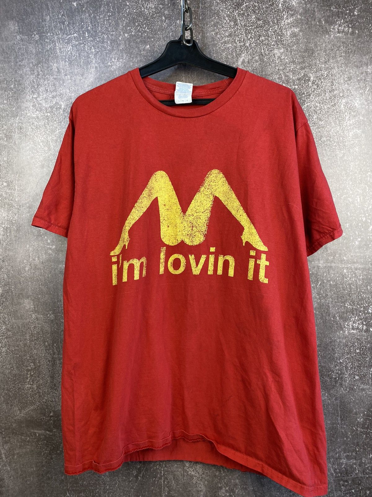 Other IM LOVIN IT parody tee humor Size US L / EU 52-54 / 3 - 1 Thumbnail