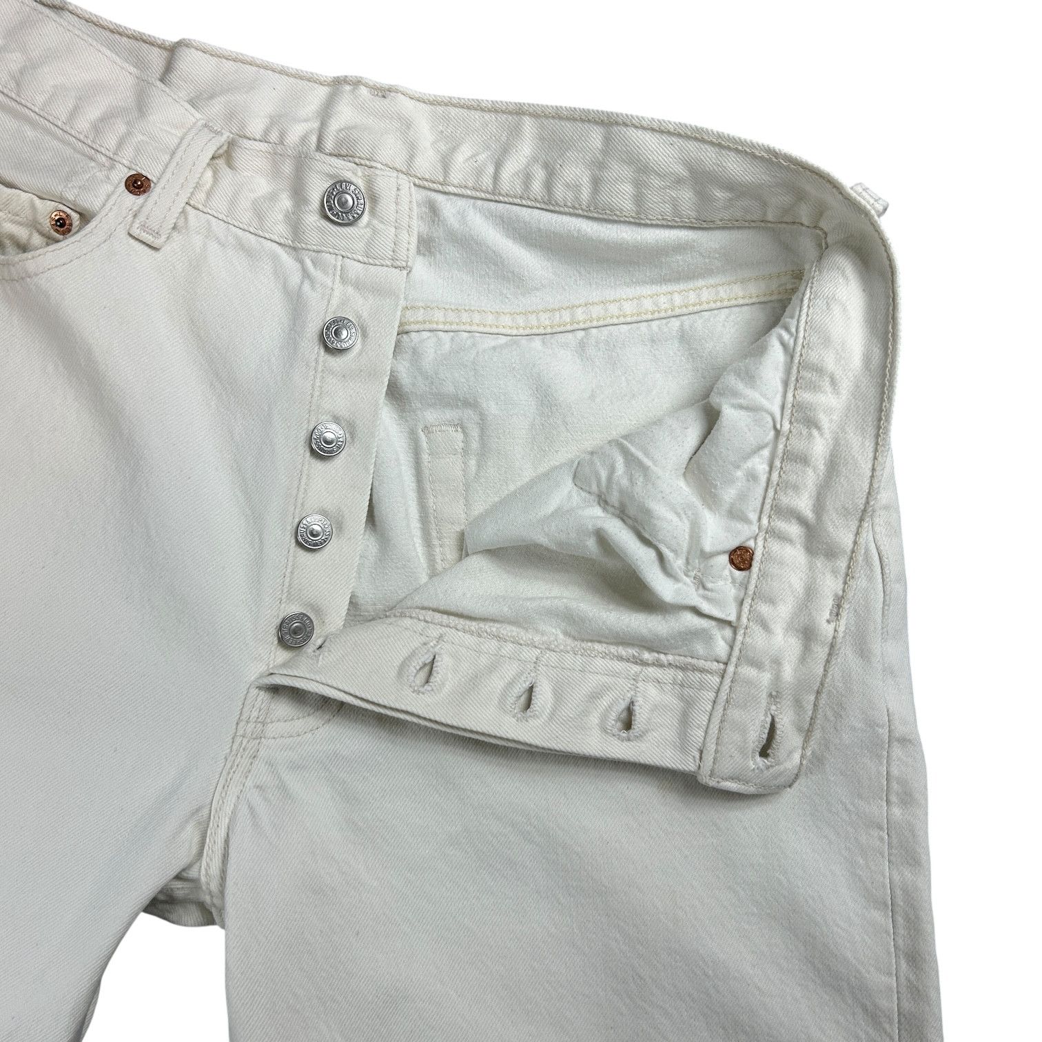 Levi's Vintage 90s Levi's 501 USA White Slim Straight Denim W33L30 Size US 33 - 5 Thumbnail