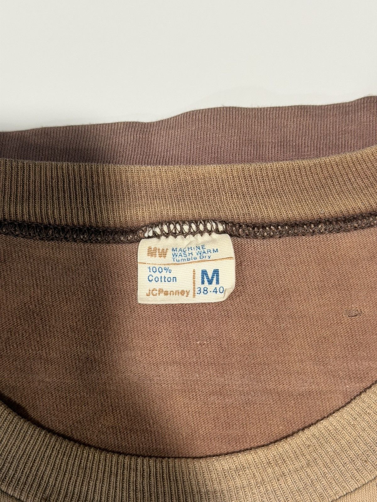 Vintage 1970s Vintage Blank Single Stitch Sun Faded Distressed Tee M Size US M / EU 48-50 / 2 - 16 Thumbnail