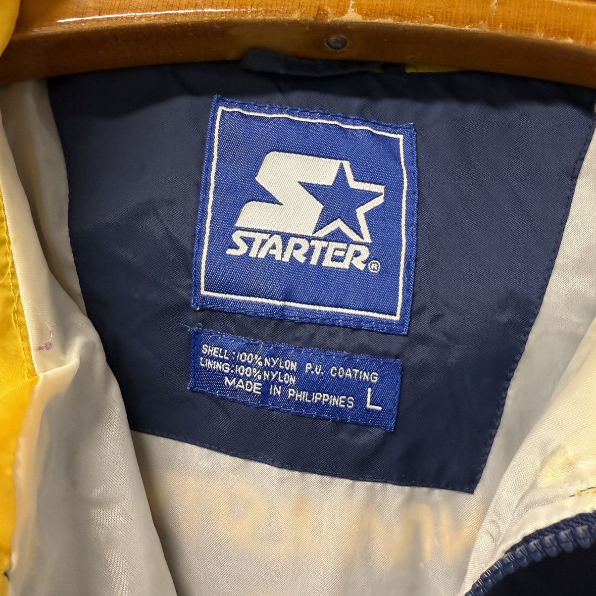 NCAA × Starter × Vintage Vintage 90’s Michigan Wolverine Starter Jacket Size US L / EU 52-54 / 3 - 9 Thumbnail