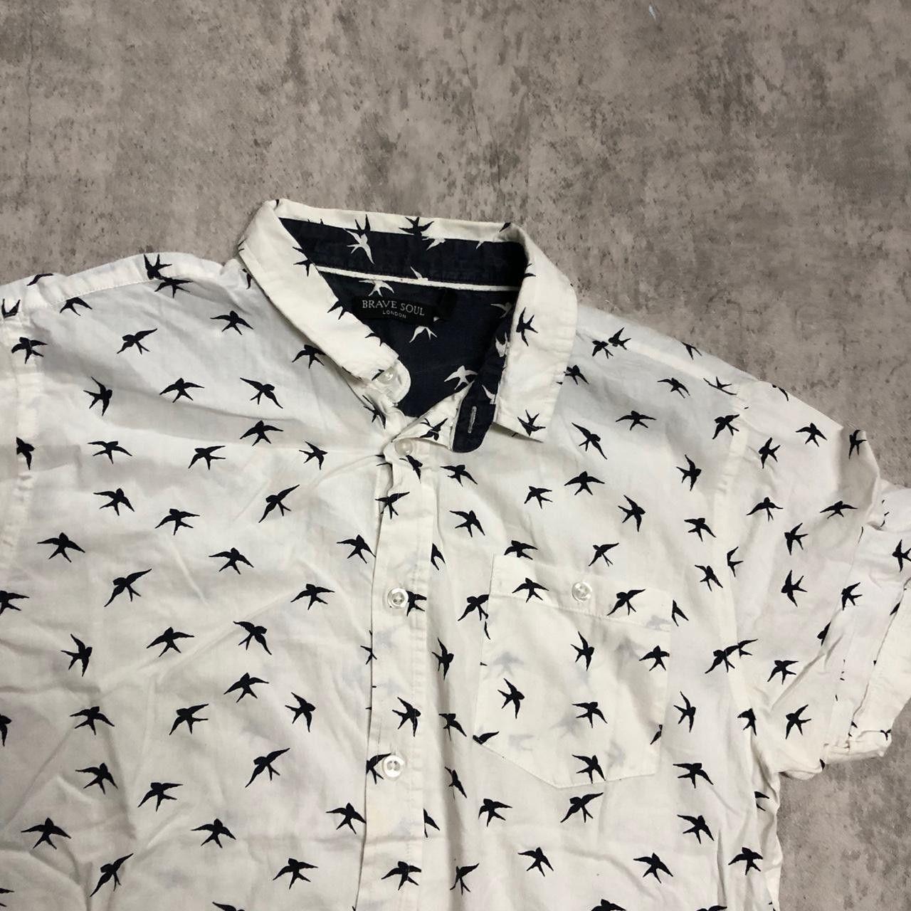 Other White short-sleeved button-up shirt with black bird print Size L / US 10 / IT 46 - 2 Thumbnail