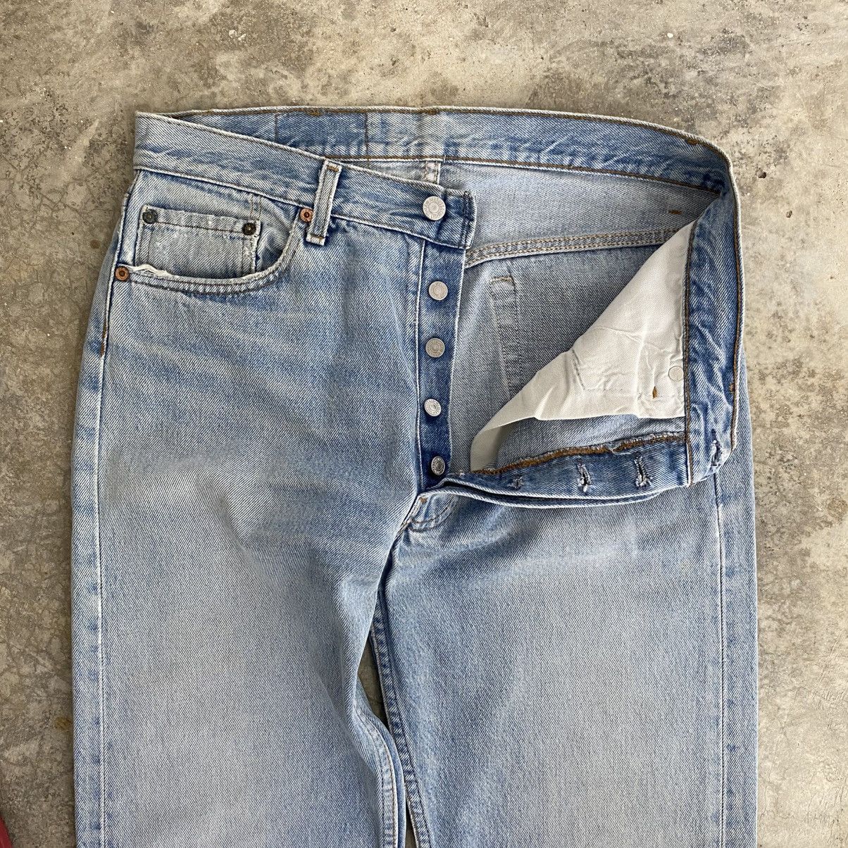 Levi's Vintage 90’s Levis 501 Faded Light Blue Distressed Jeans Size US 32 / EU 48 - 6 Thumbnail