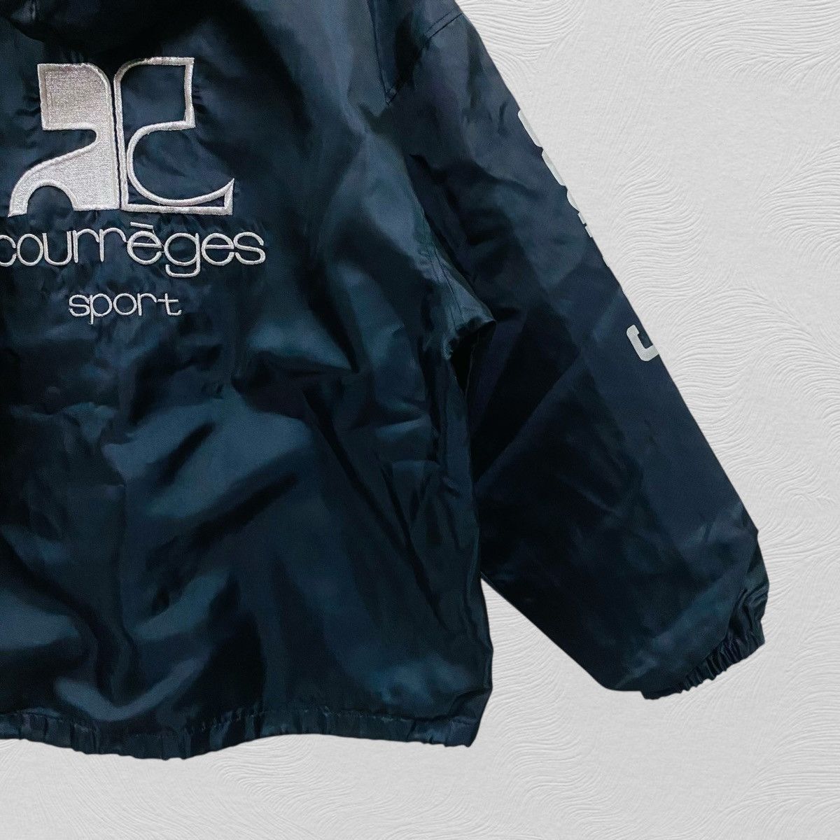 Courreges Vintage courreges sport hoddie lighjacket big logo Size US XL / EU 56 / 4 - 5 Thumbnail