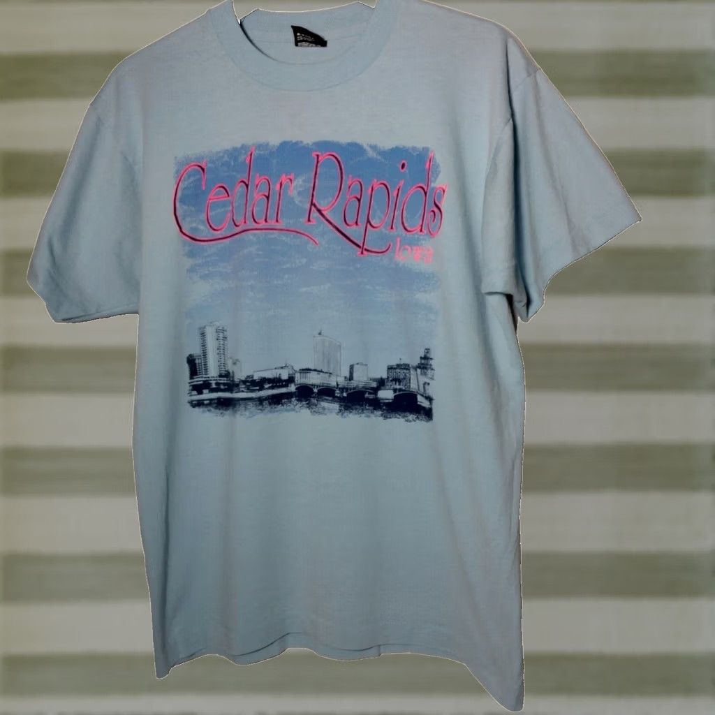 Vintage VINTAGE Screen Stars Best Cedar Rapids Iowa Shirt L Blue Single Stitch USA City Mens Shirt Size US L / EU 52-54 / 3 - 1 Thumbnail