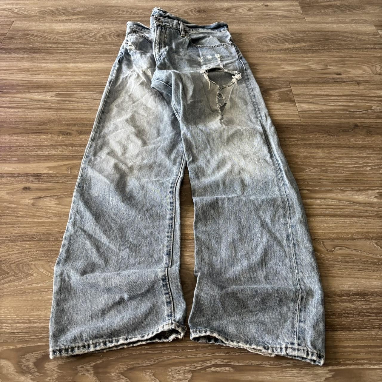 Vintage Crazy Vintage Y2K/2000s Grunge Light Wash Distressed Denim Jeans! 36x34 Size US 36 / EU 52 - 3 Thumbnail