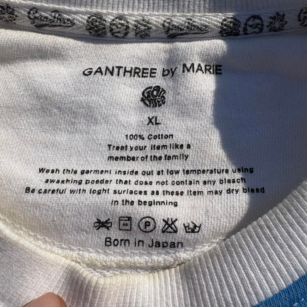Japanese Brand Gantree by Marie Yamamoto Hand Drawn Graphic Size US XL / EU 56 / 4 - 2 Thumbnail