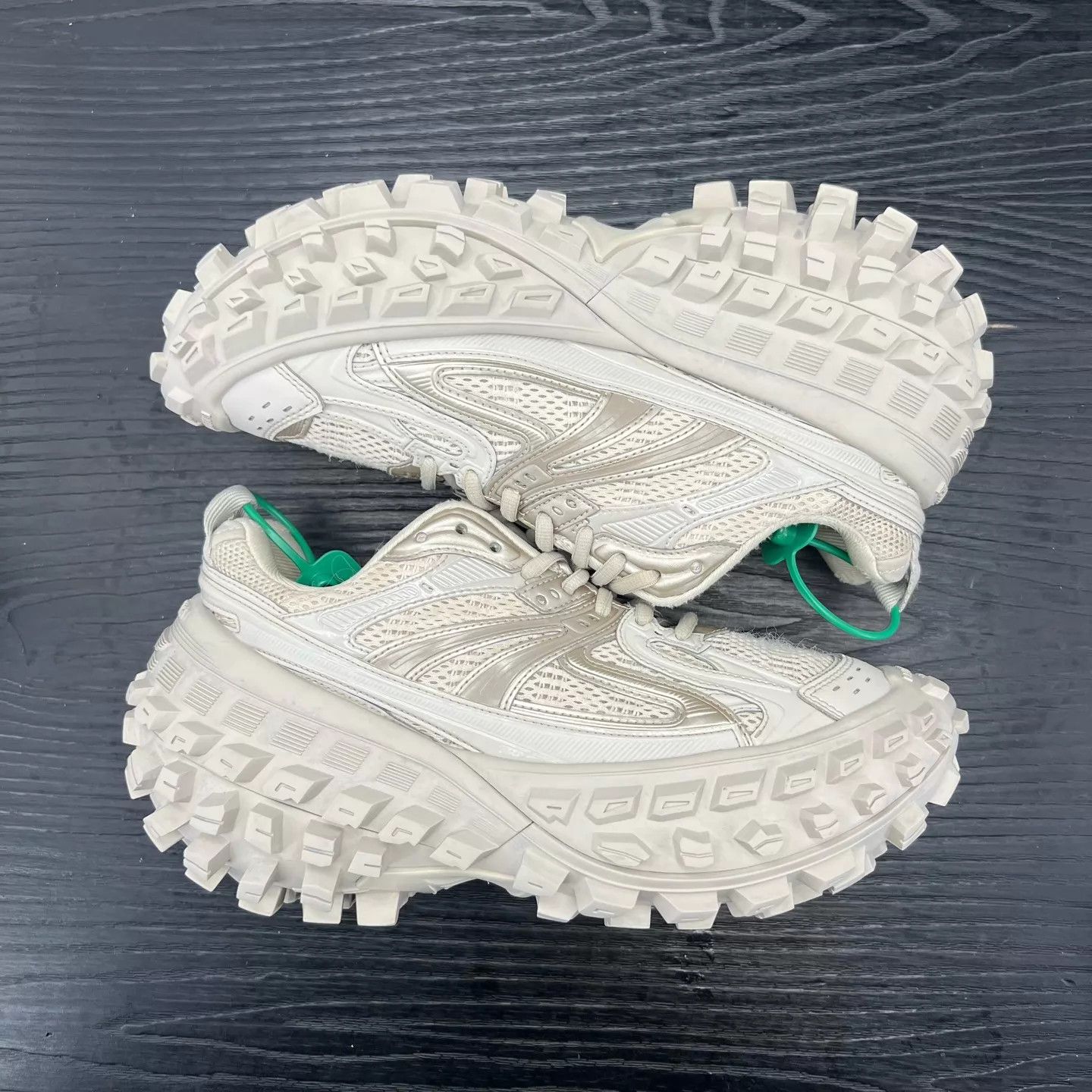 Balenciaga Balenciaga Tire Tan 38 Women's Like New Original Box Size US 7.5 / IT 37.5 - 2 Thumbnail