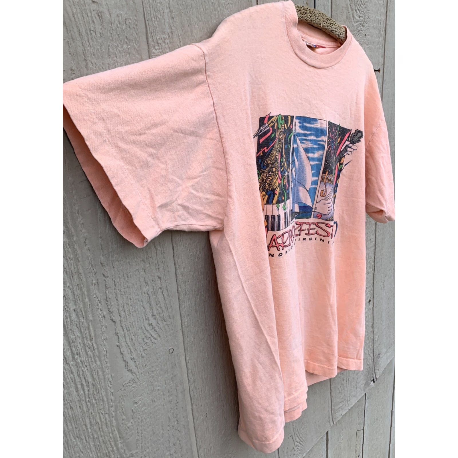 Fruit Of The Loom Vintage Fruit of the Loom 90s Harborfest 1990s Neo-Graphic T-Shirt XL User: Vintage Fruit of the Loom 90s Harborfest 1990s Neo-Graphic T-Shirt XL Size US XL / EU 56 / 4 - 5 Thumbnail