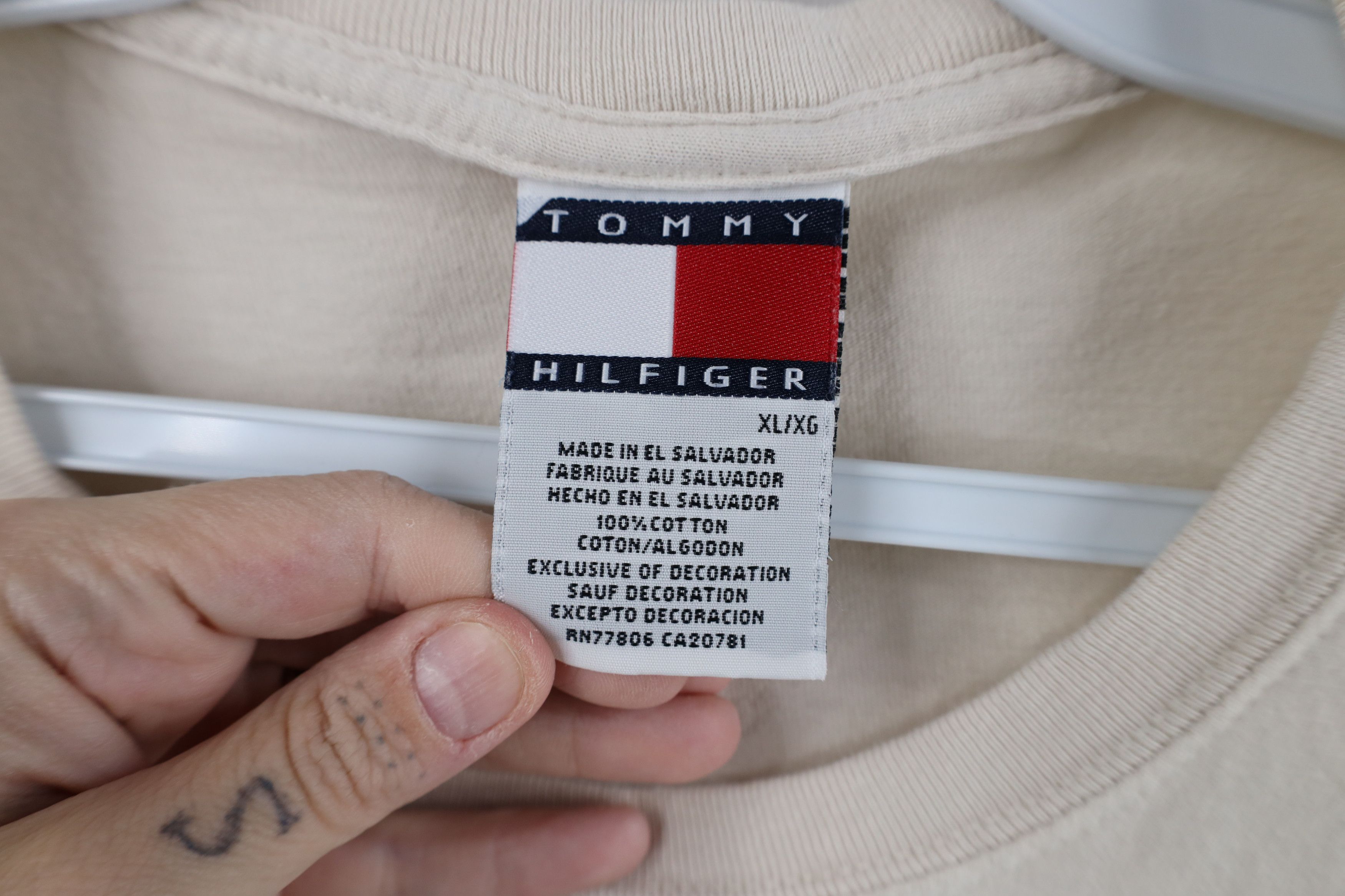Tommy Hilfiger Vintage Y2K 2005 Tommy Hilfiger Cotton T-Shirt Beige Size US XL / EU 56 / 4 - 6 Thumbnail