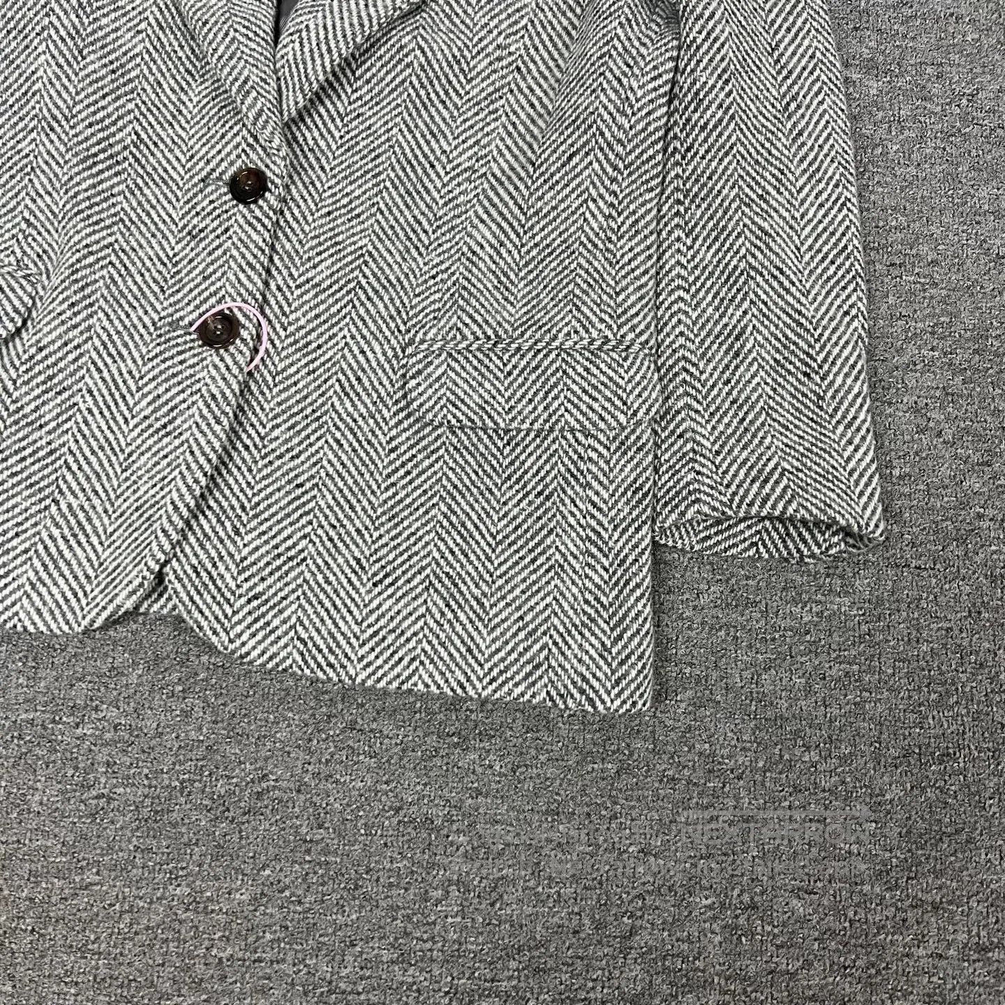 Gucci Guicci Elegant V-neck wool suit jacket| Size 40R - 5 Thumbnail