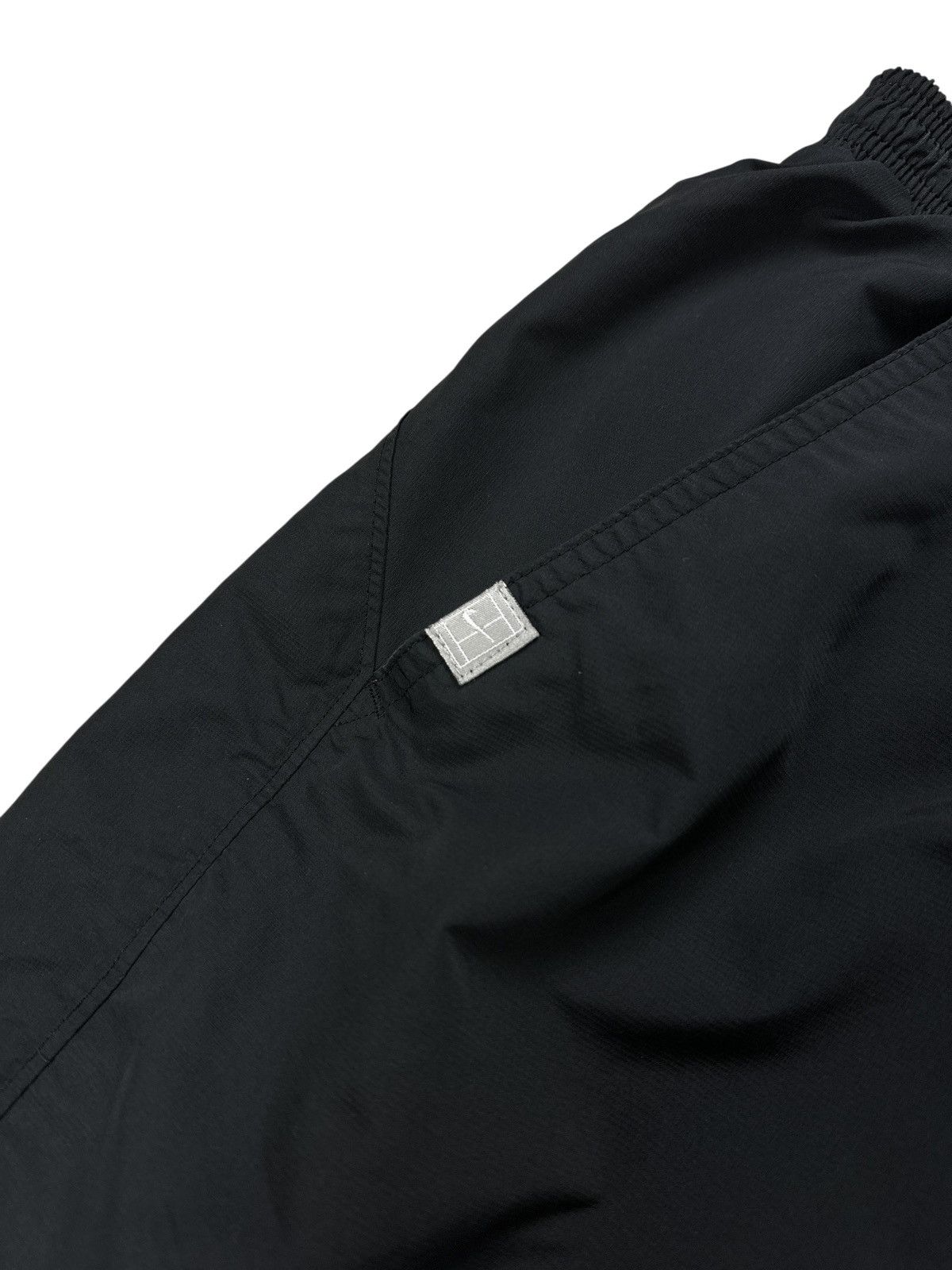 Nike Vintage Y2K Nike Court Lightweight Shorts Black Nike Fit Size US 34 / EU 50 - 4 Thumbnail