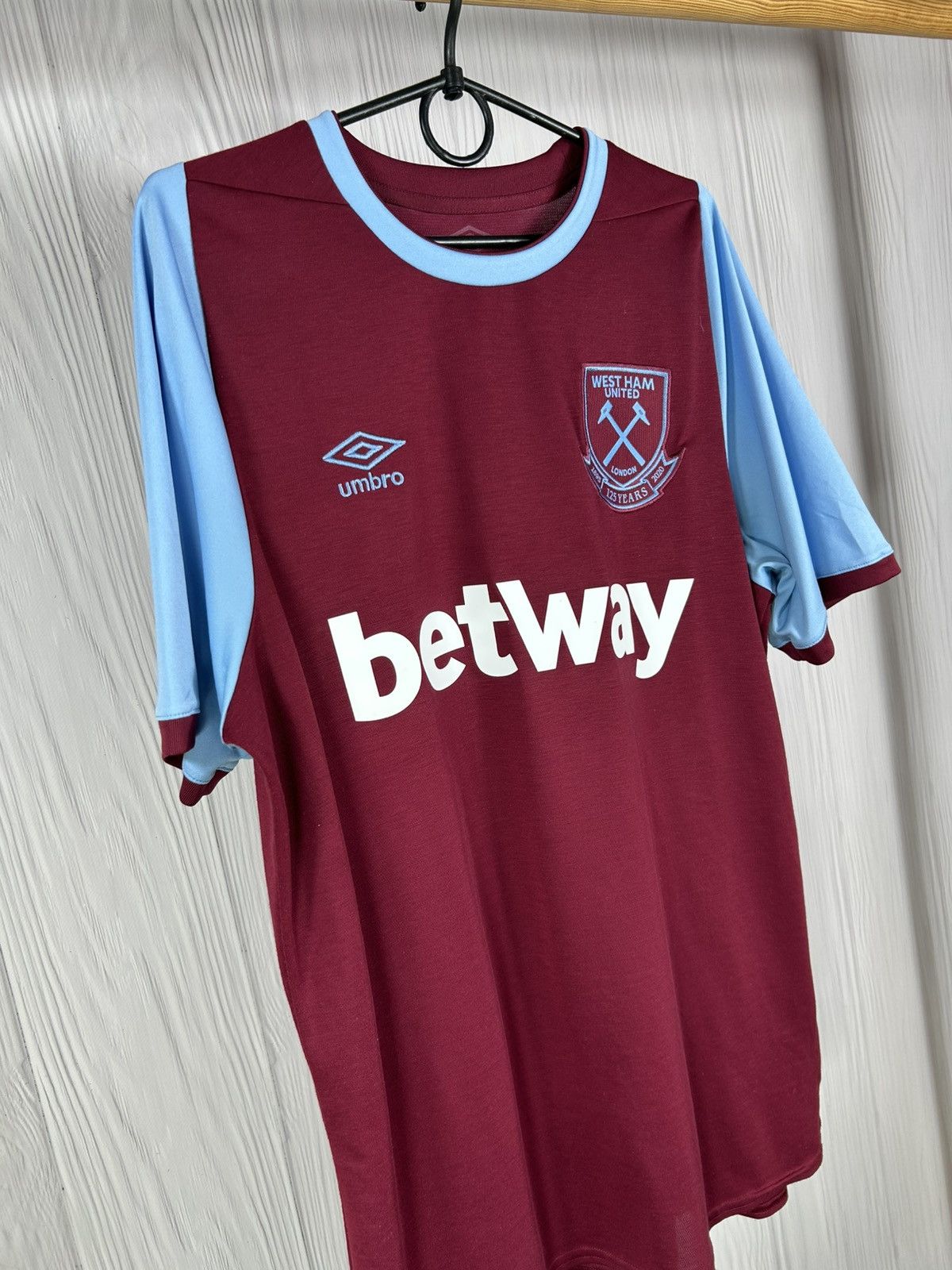 Umbro Umbro West Ham United 2020/21 Soccer Jersey T-Shirt Size L Size US L / EU 52-54 / 3 - 3 Thumbnail