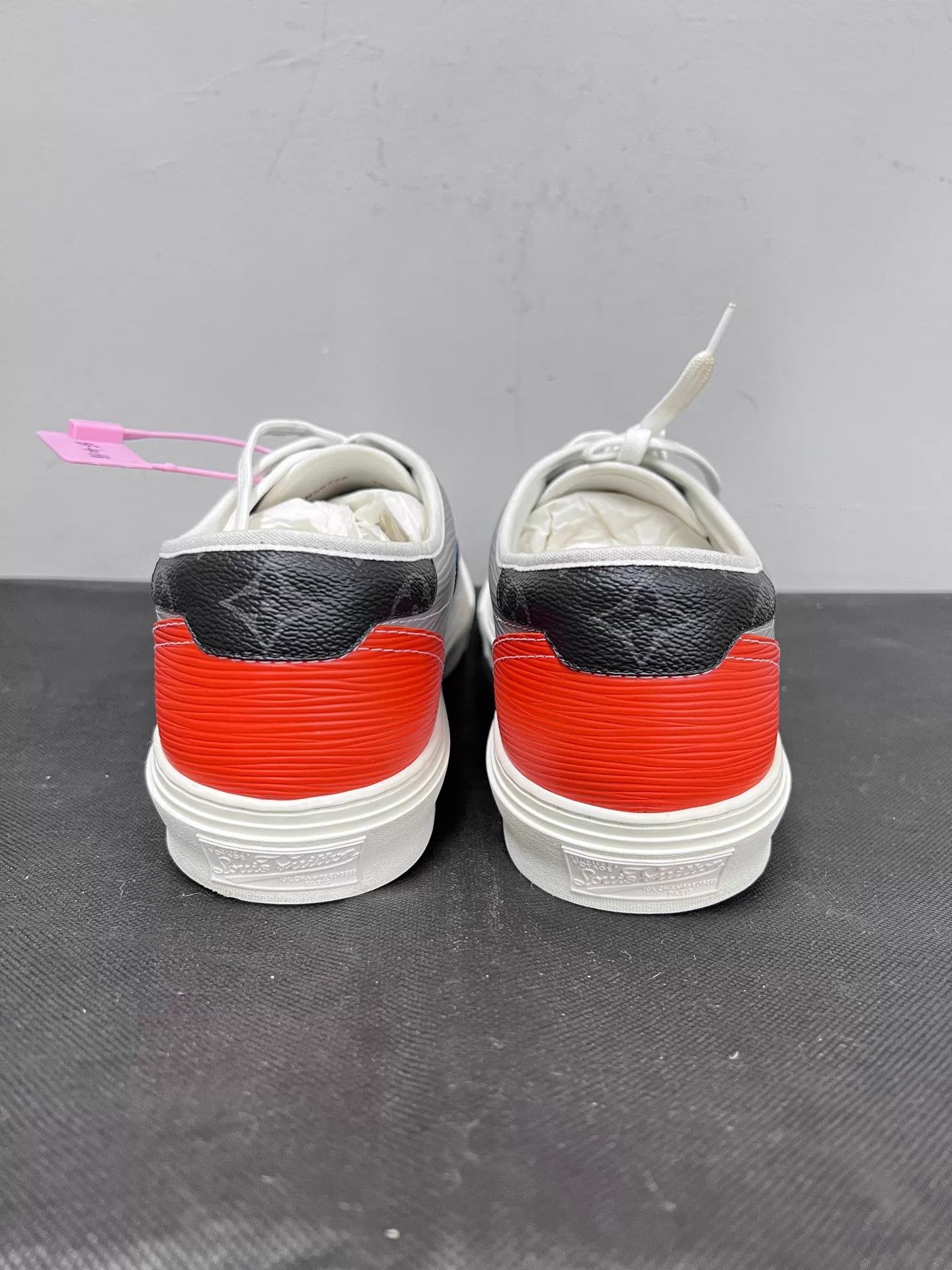 Louis Vuitton LV Gray-Blue Colorblocked Epi Sneaker UK7.5 MINT BF4068 Size US 8.5 / EU 41-42 - 3 Thumbnail