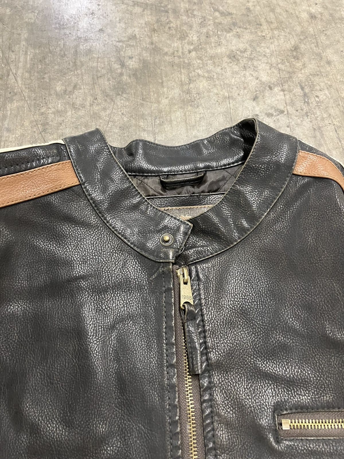 Vintage Leather moto jacket vintage streetwear hype rare biker Size US XL / EU 56 / 4 - 9 Thumbnail