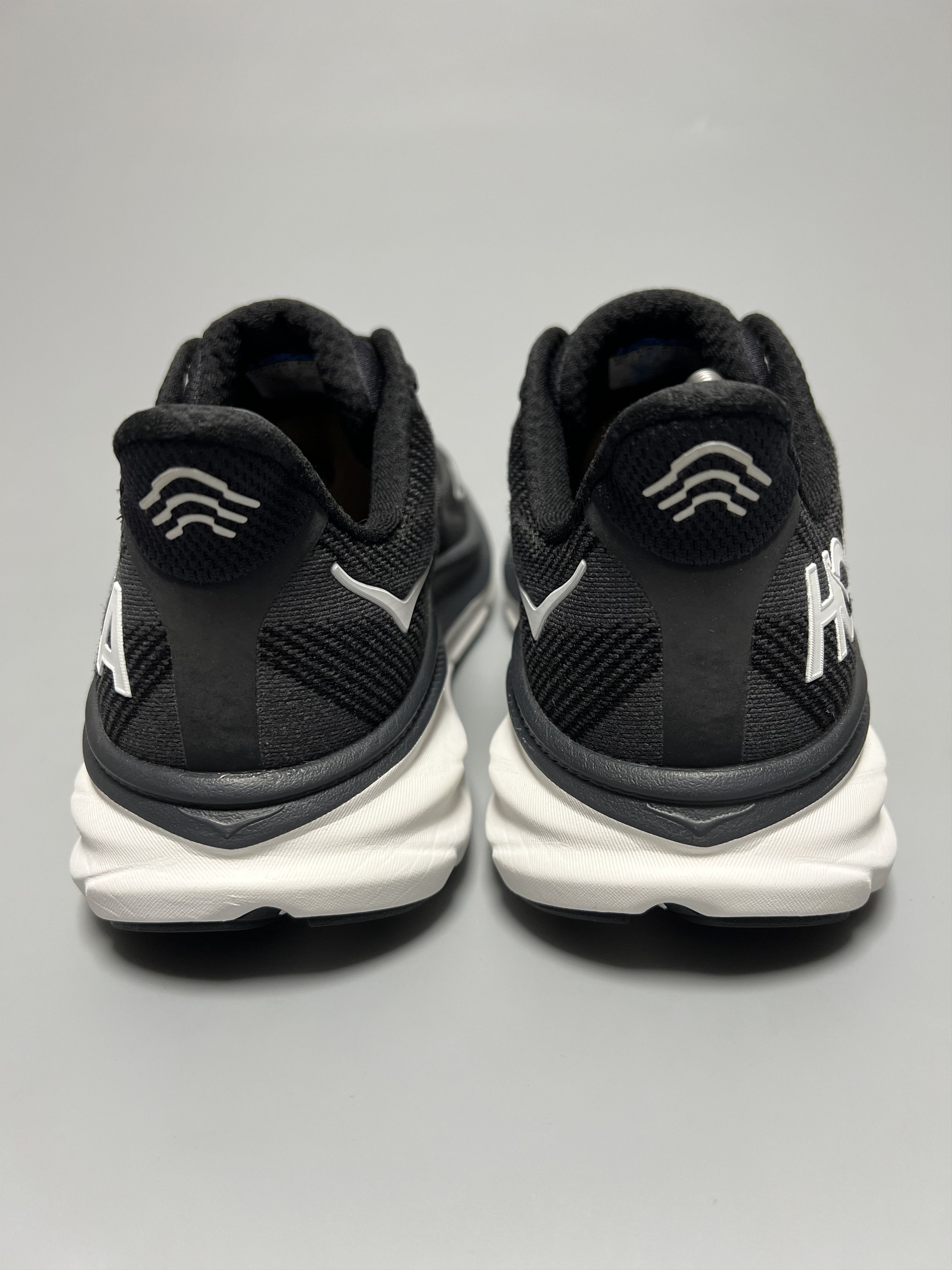 Hoka 9D Hoka One One Clifton 9 Men's Running Shoes Walking Gym Size US 9 / EU 42 - 3 Thumbnail